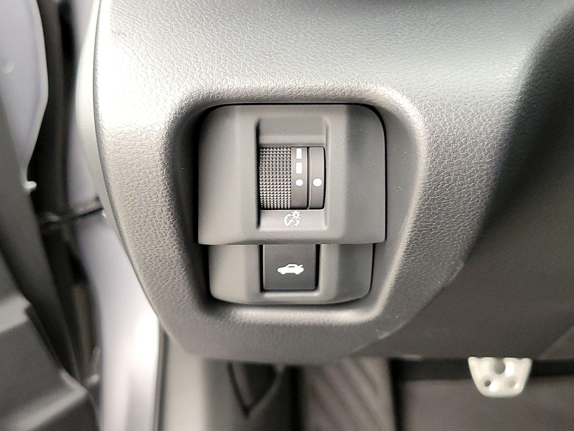 Thumbnail: 2025 Toyota GR86 - 13