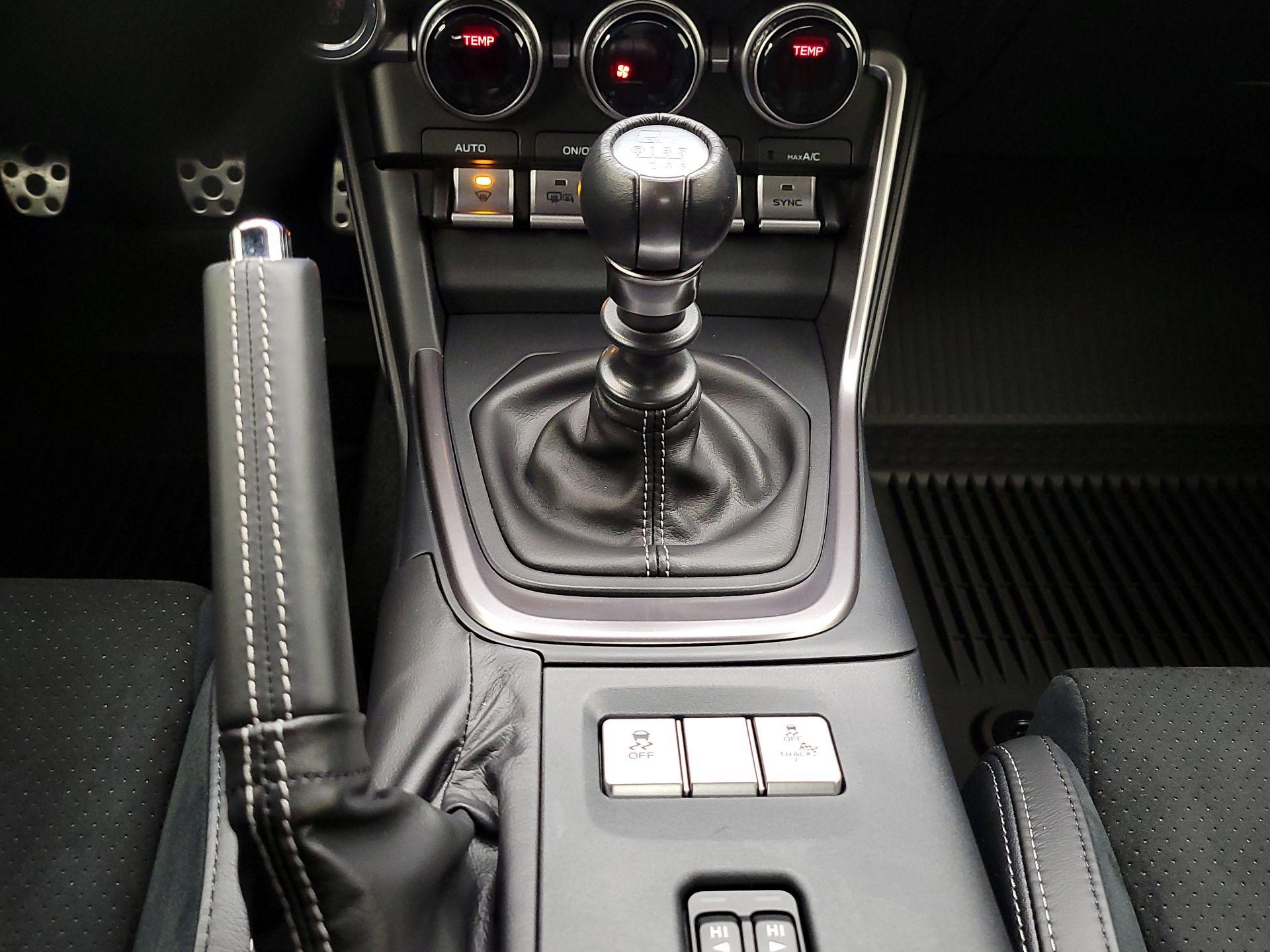 Thumbnail: 2025 Toyota GR86 - 17