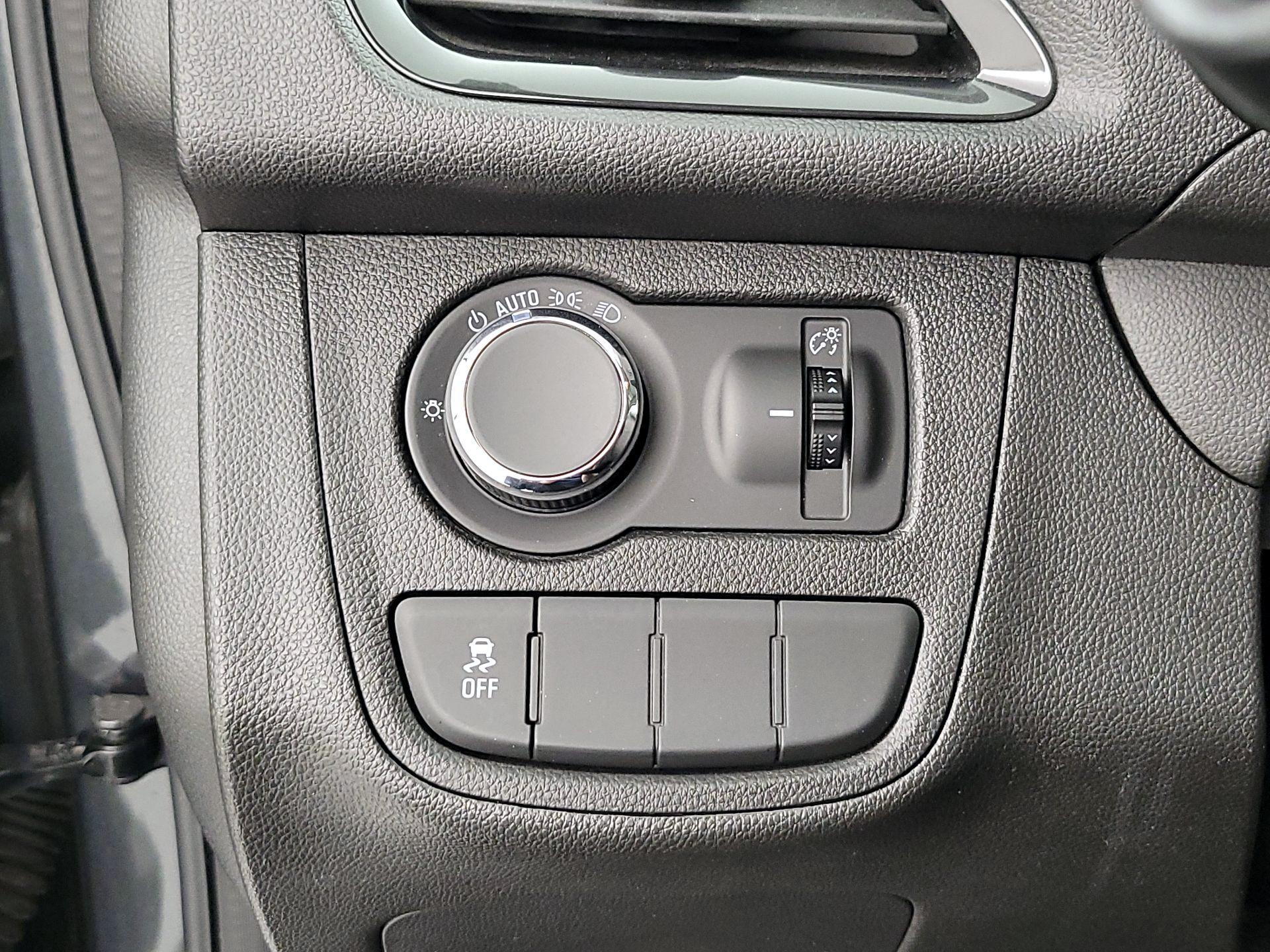 Thumbnail: 2018 Chevrolet Spark - 13