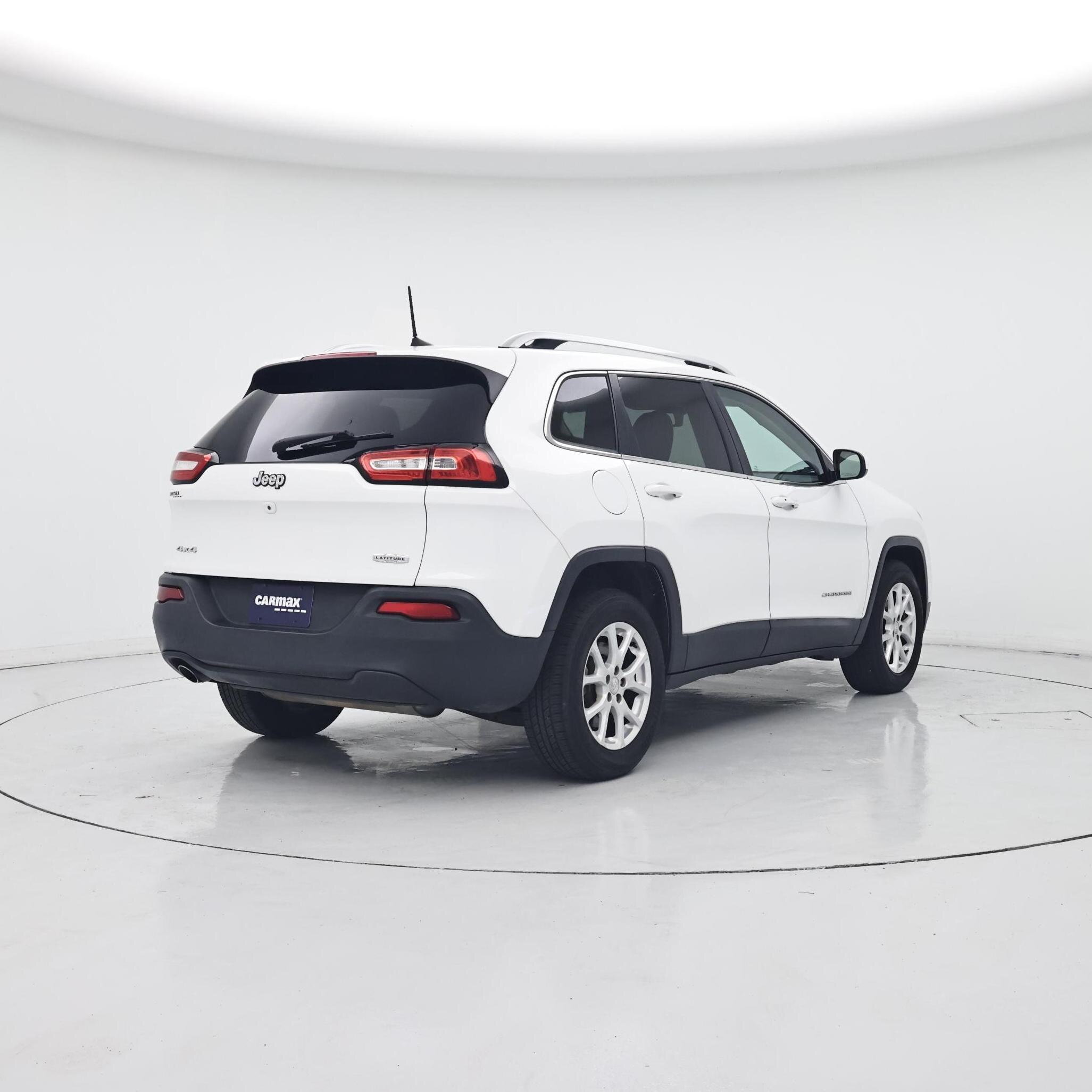 Thumbnail: 2017 Jeep Cherokee - 8