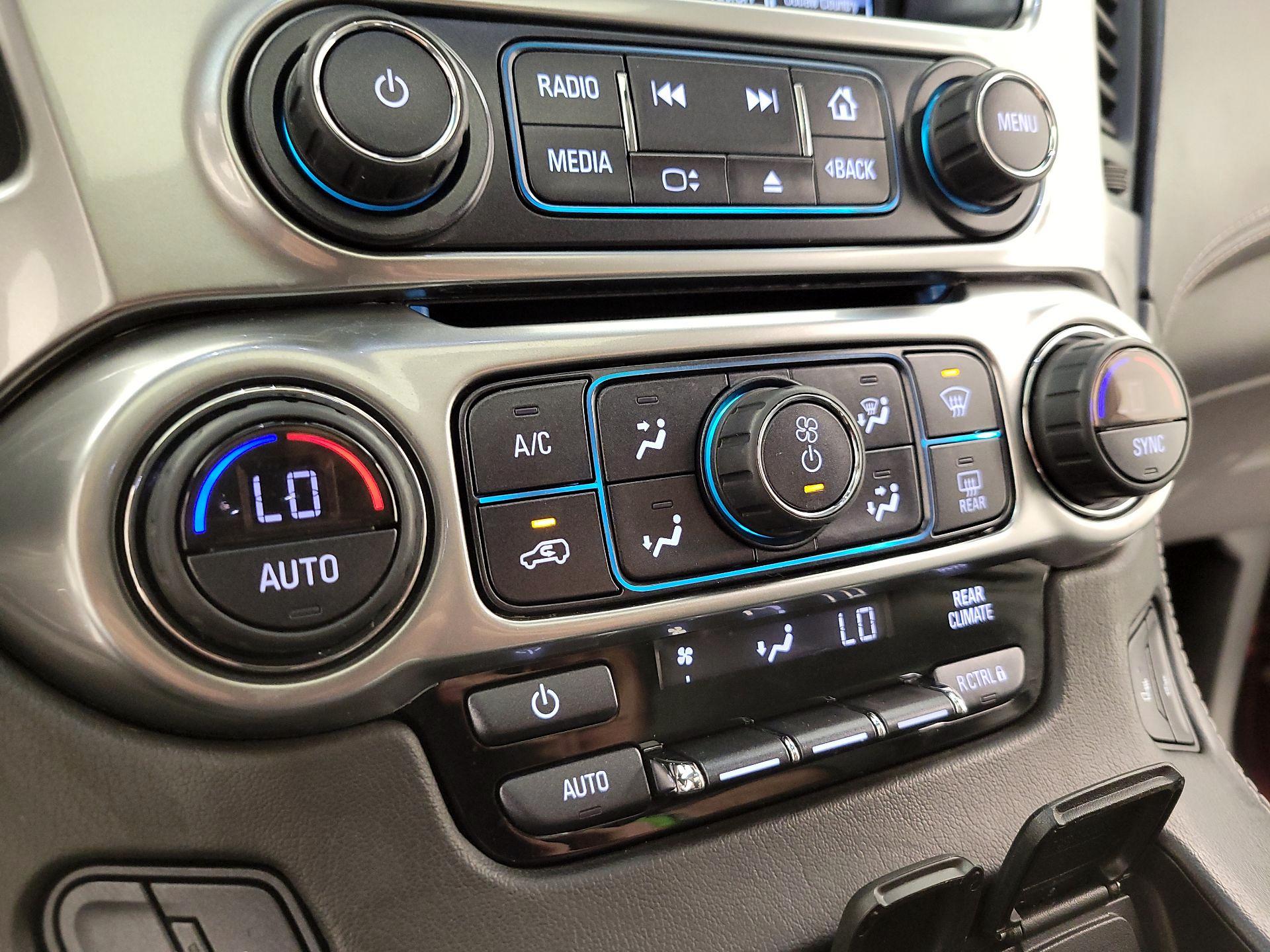 Thumbnail: 2020 Chevrolet Tahoe - 17