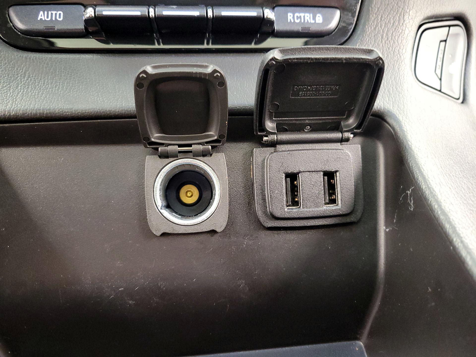 Thumbnail: 2020 Chevrolet Tahoe - 19