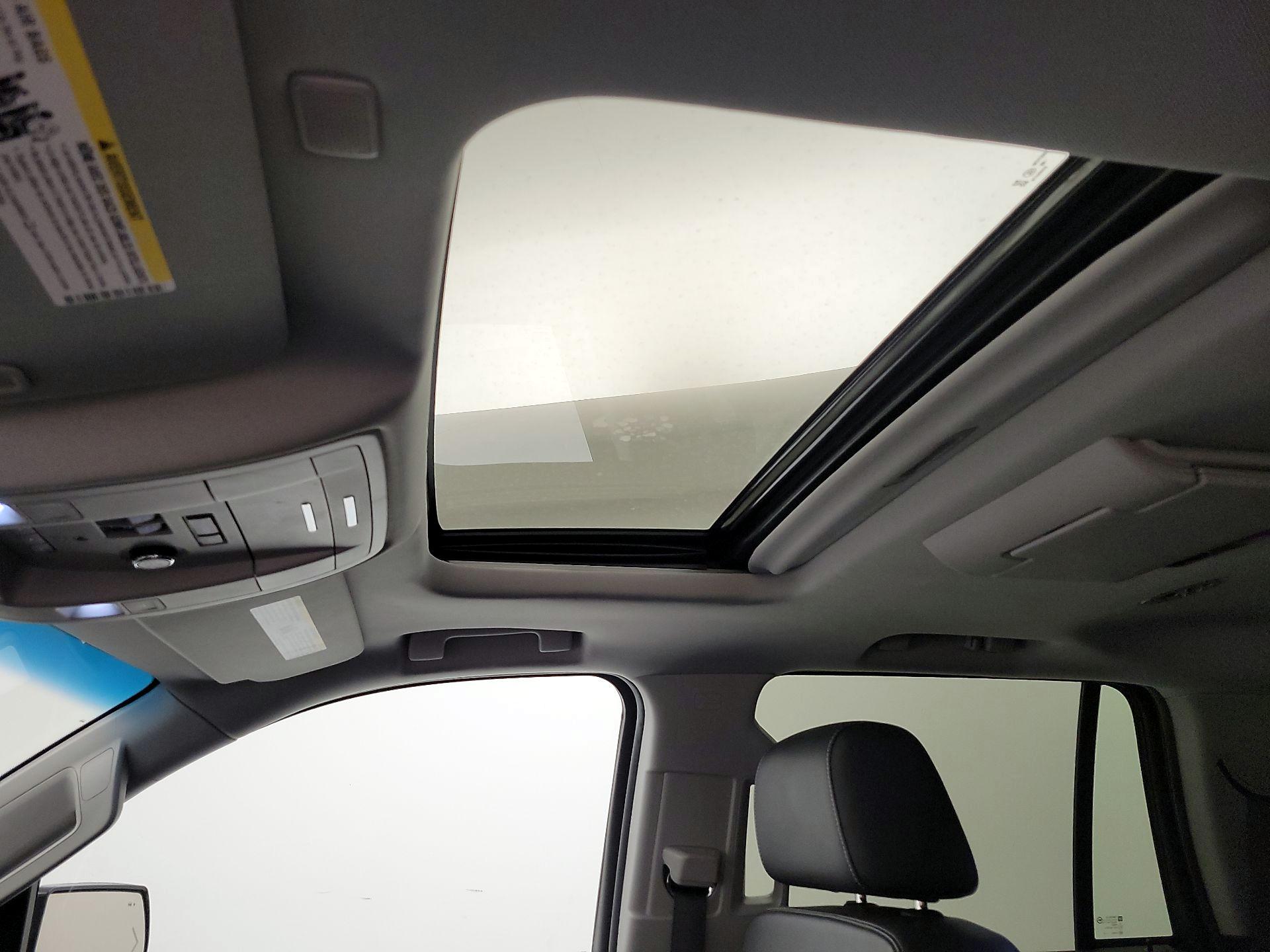 Thumbnail: 2020 Chevrolet Tahoe - 20