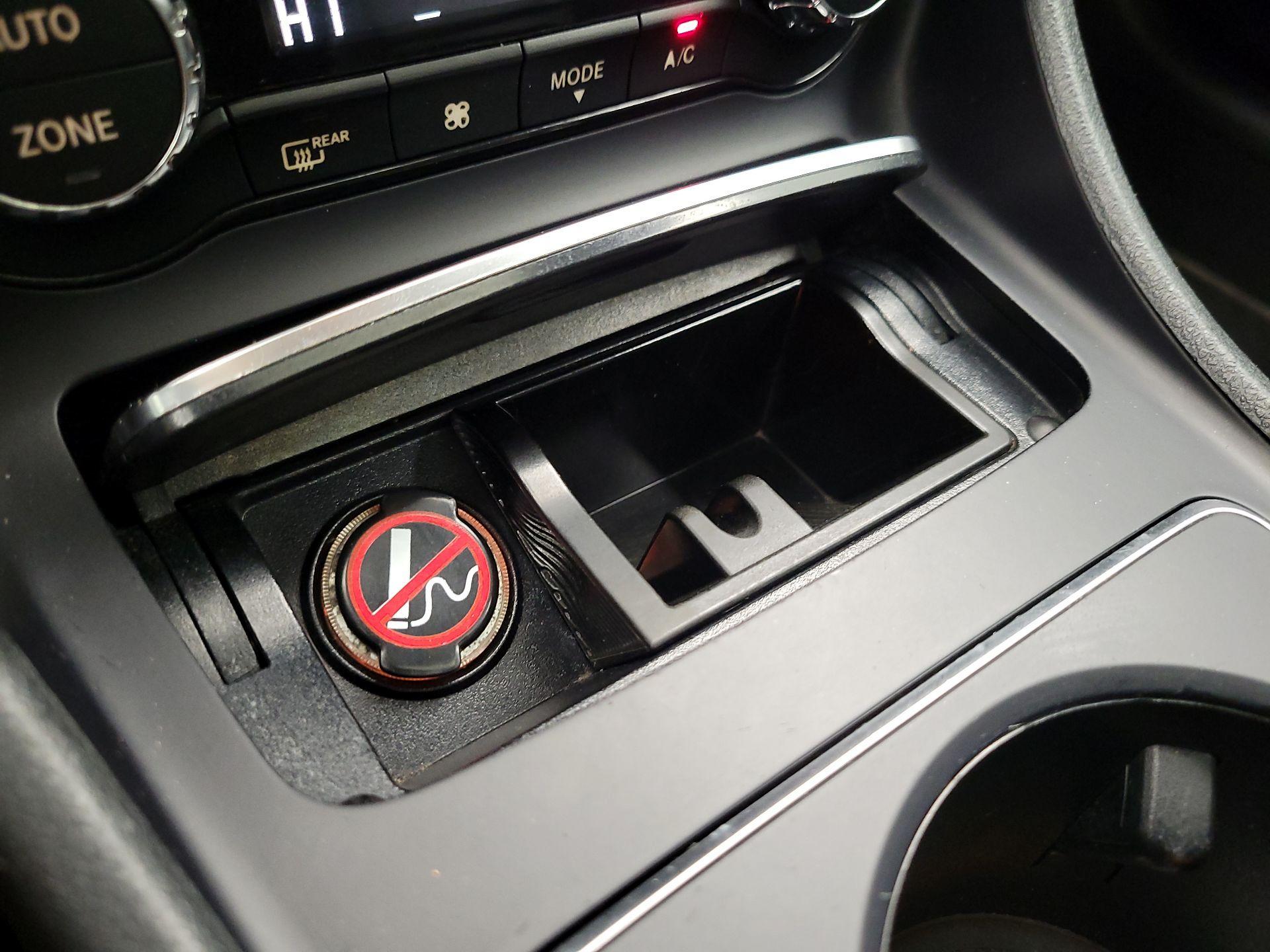 Thumbnail: 2019 Mercedes-Benz CLA - 19