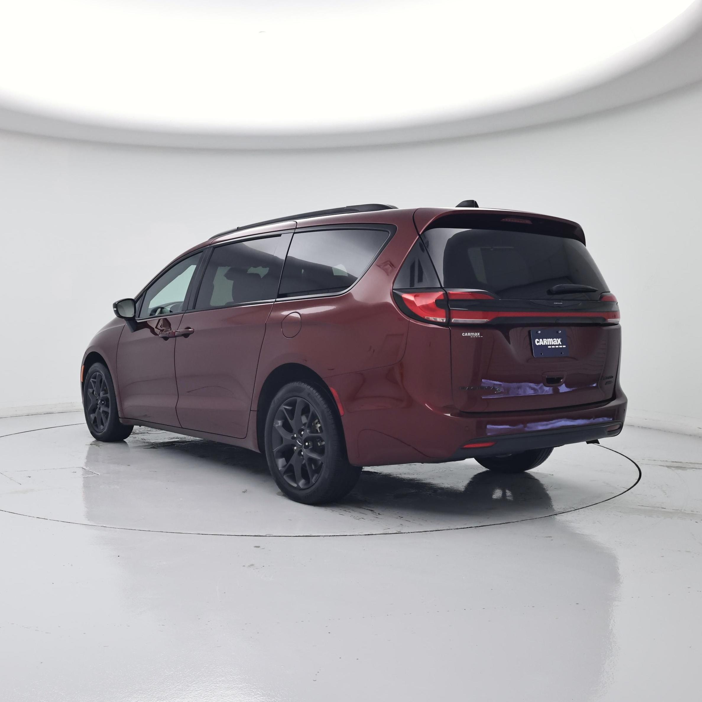 Thumbnail: 2023 Chrysler Pacifica - 2