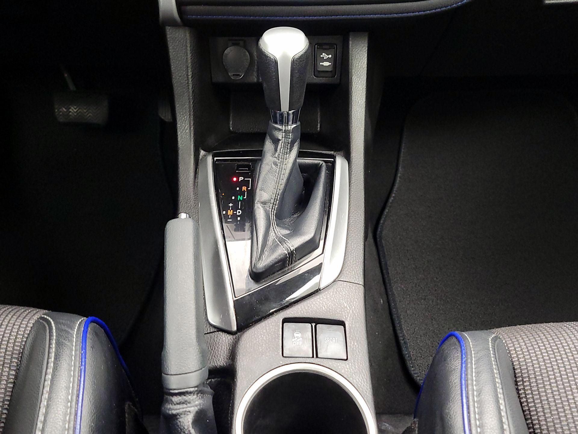 Thumbnail: 2019 Toyota Corolla - 17