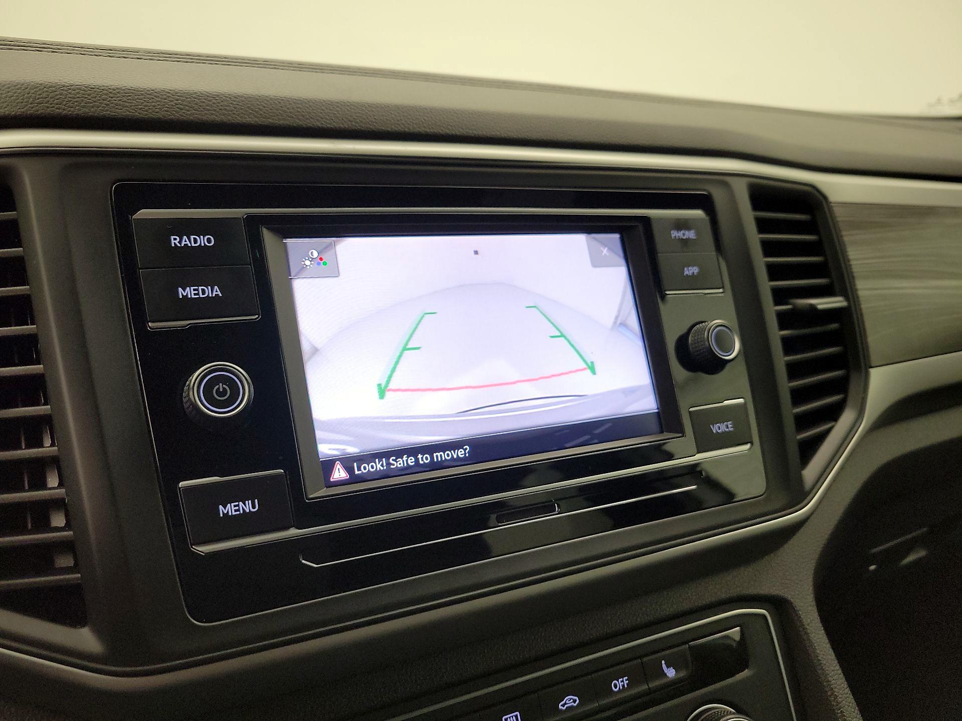 Thumbnail: 2023 Volkswagen Atlas - 14