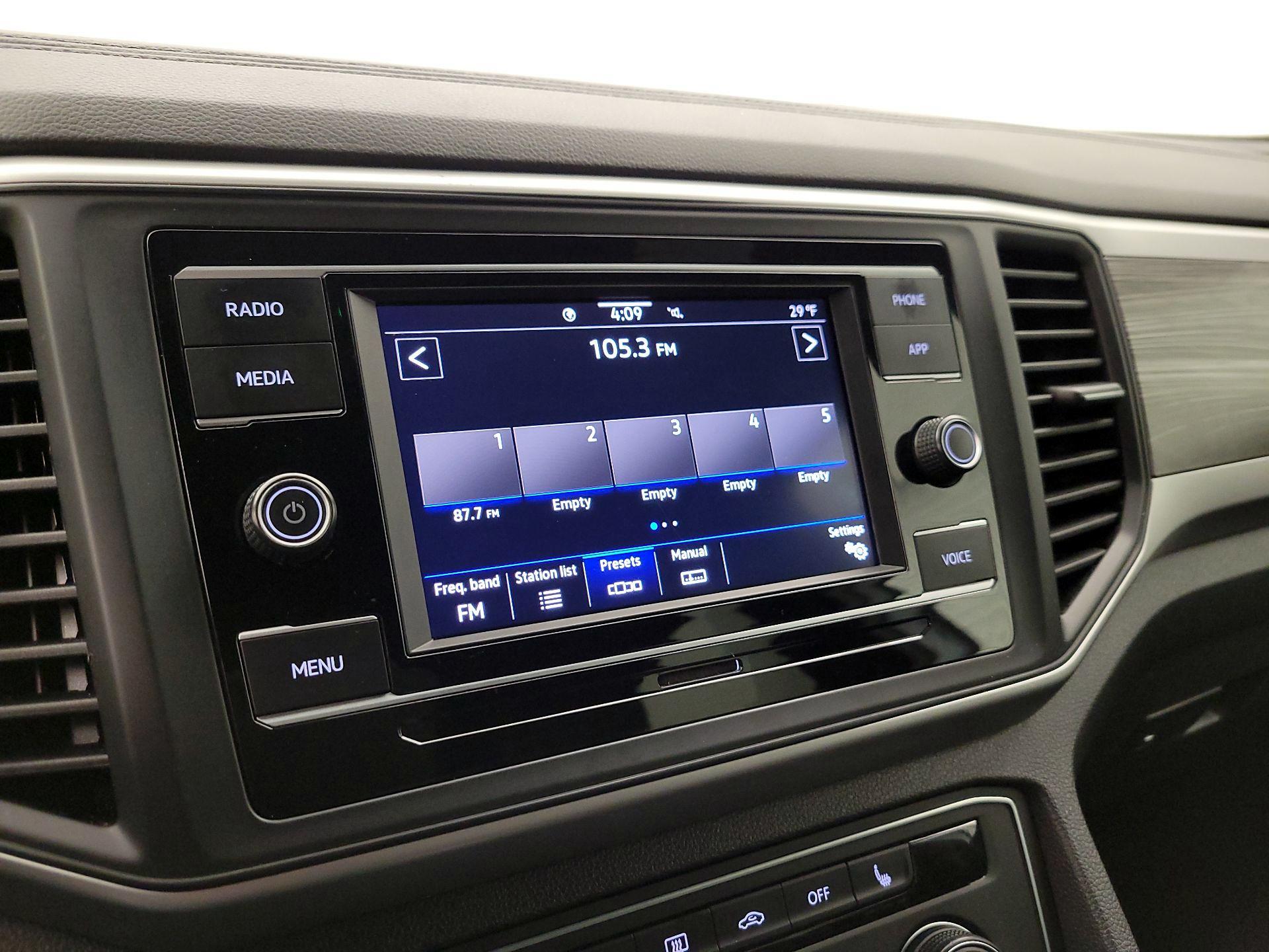 Thumbnail: 2023 Volkswagen Atlas - 15