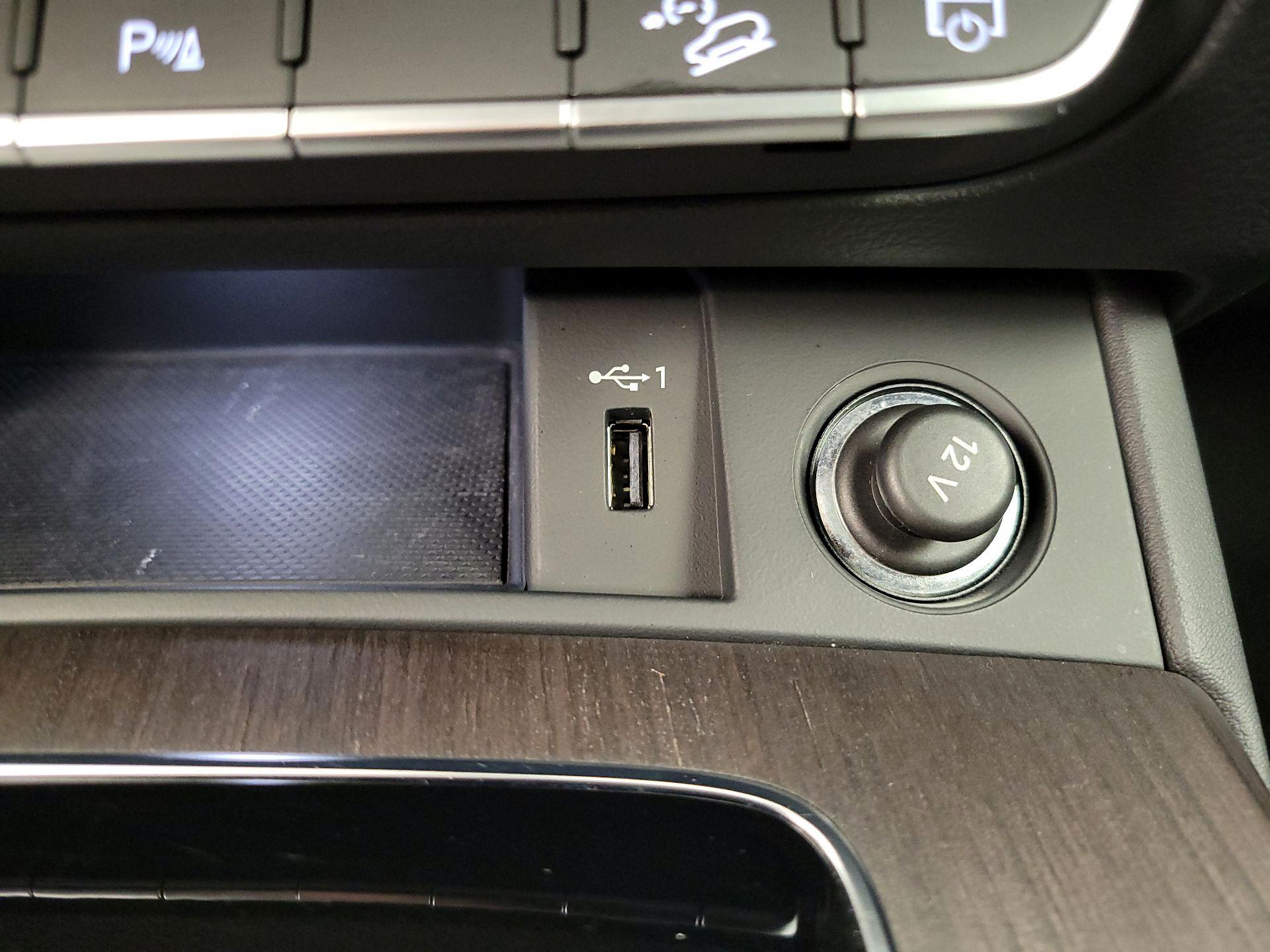 Thumbnail: 2023 Audi Q5 - 19