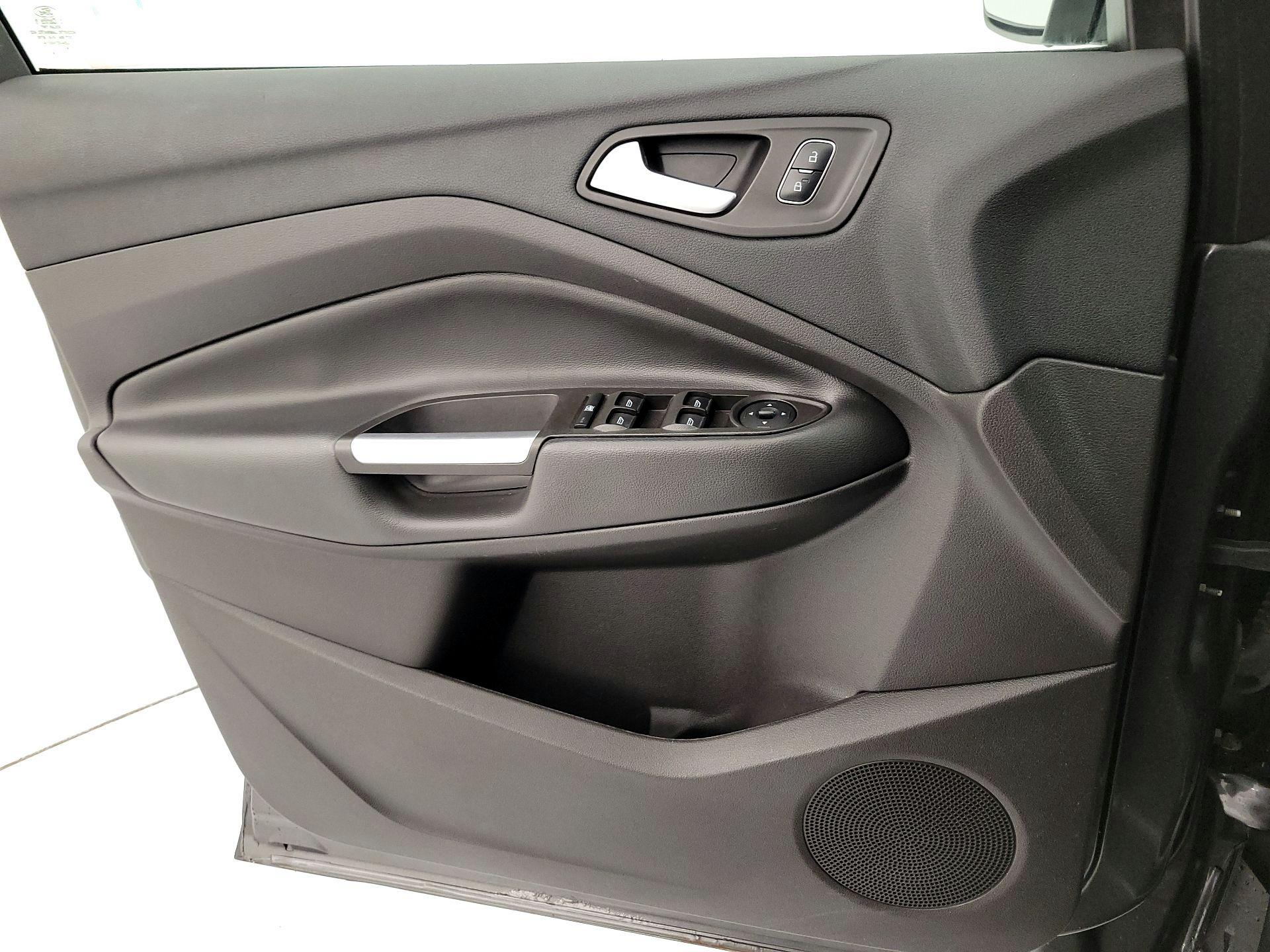 Thumbnail: 2017 Ford Escape - 12