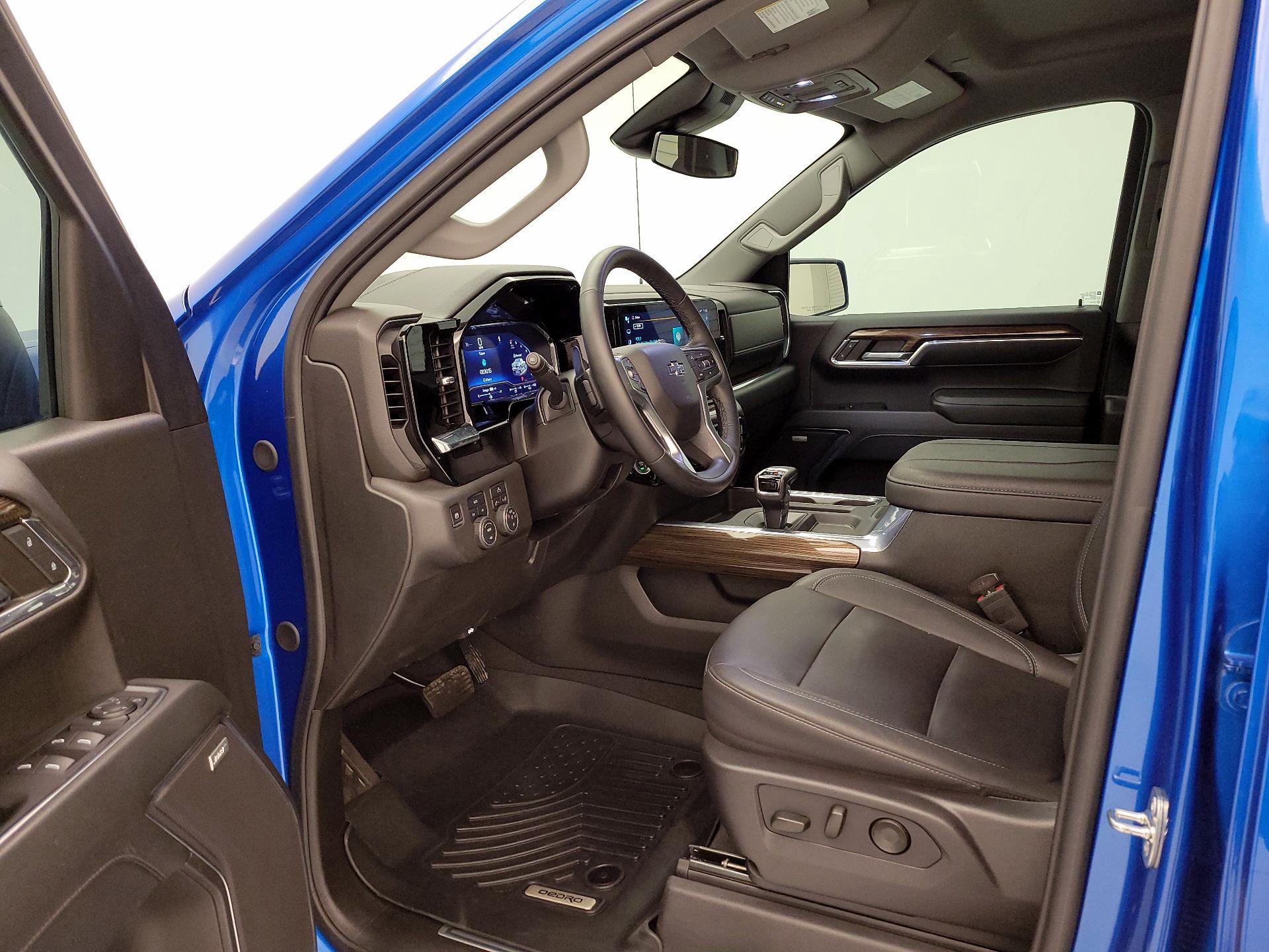 Thumbnail: 2024 Chevrolet Silverado 1500 - 11