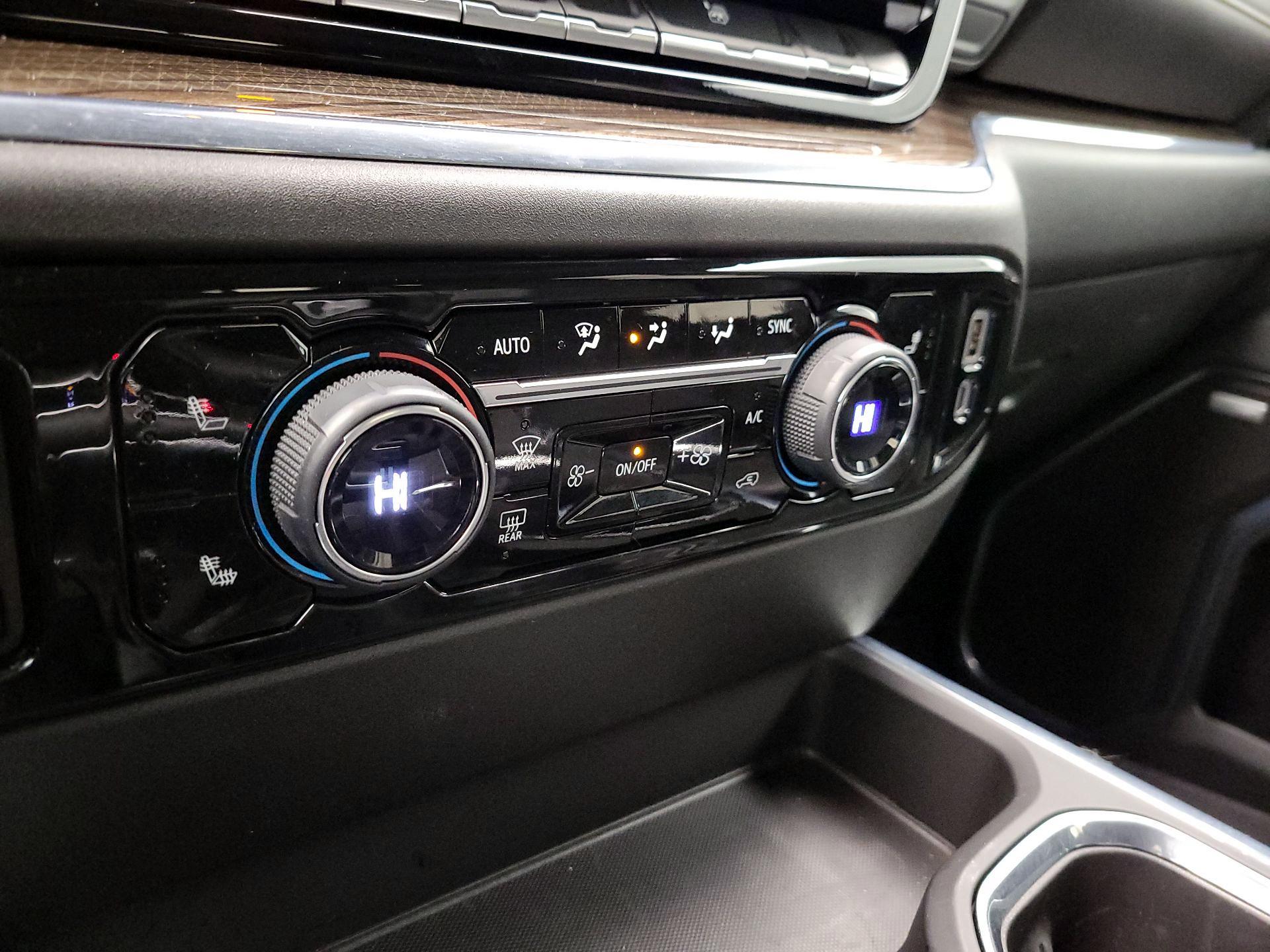 Thumbnail: 2024 Chevrolet Silverado 1500 - 16