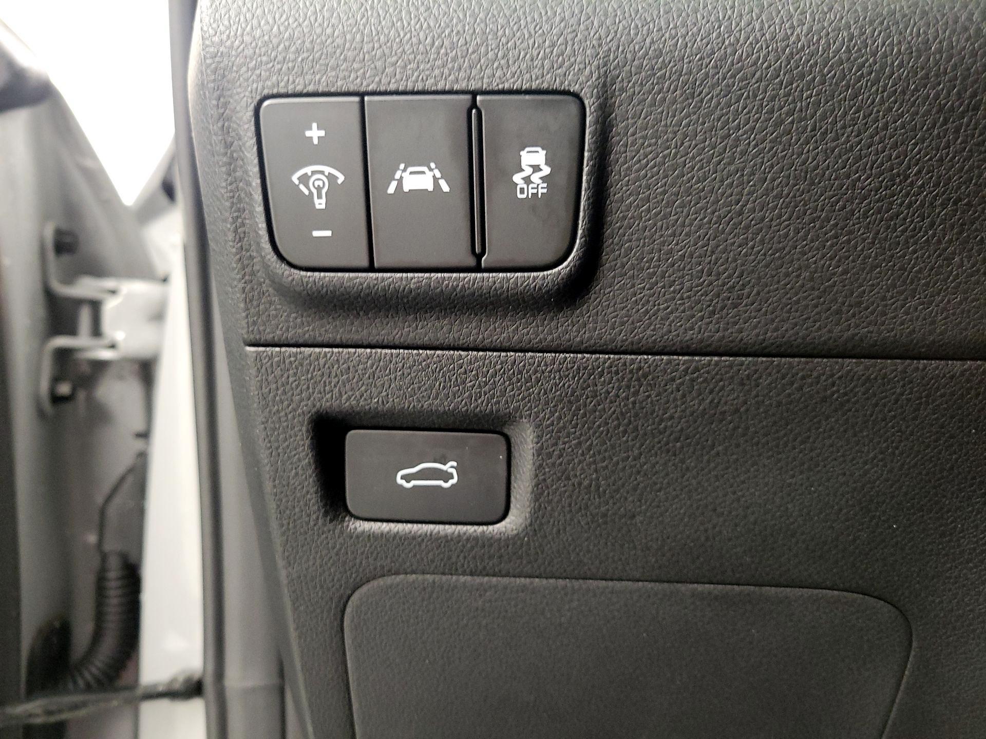 Thumbnail: 2024 Kia K5 - 13