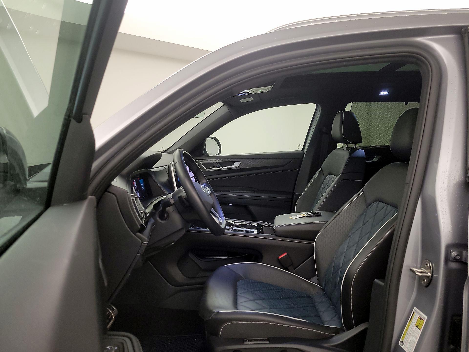 Thumbnail: 2024 Volkswagen Atlas - 11