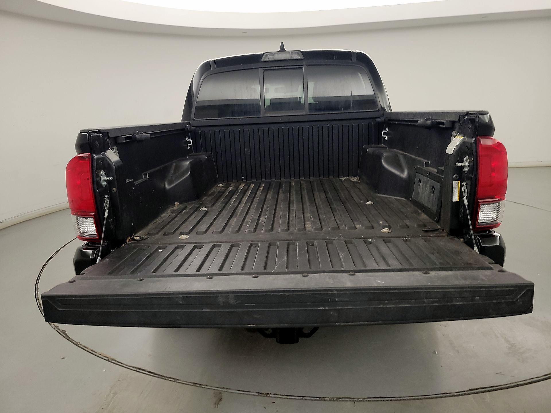 Thumbnail: 2023 Toyota Tacoma - 20