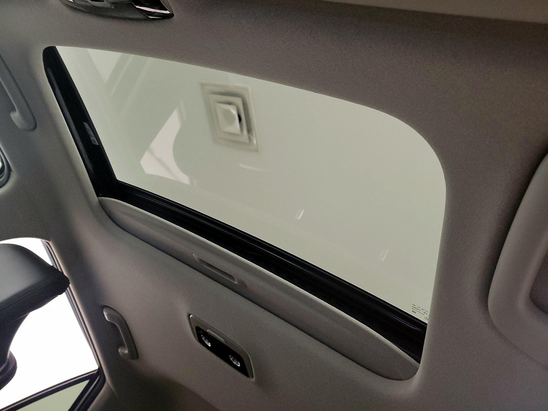 Thumbnail: 2024 Kia Niro - 20