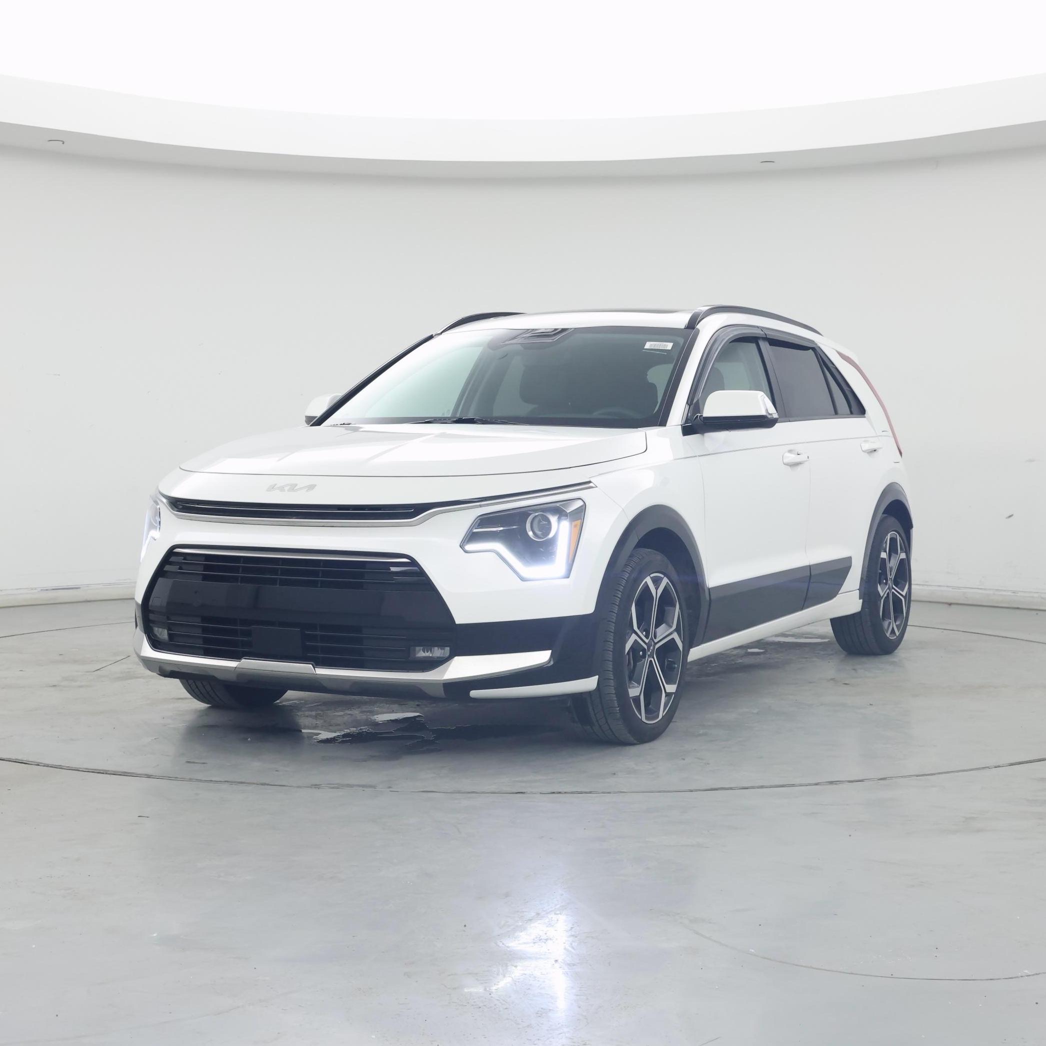 Thumbnail: 2024 Kia Niro - 4