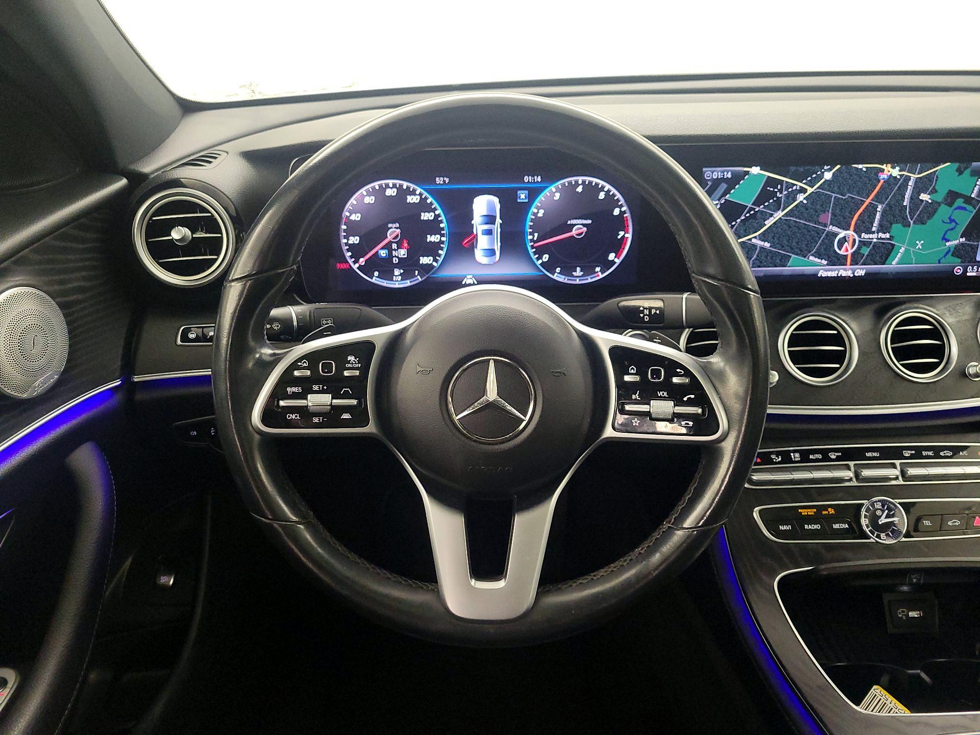 Thumbnail: 2020 Mercedes-Benz E-Class - 10