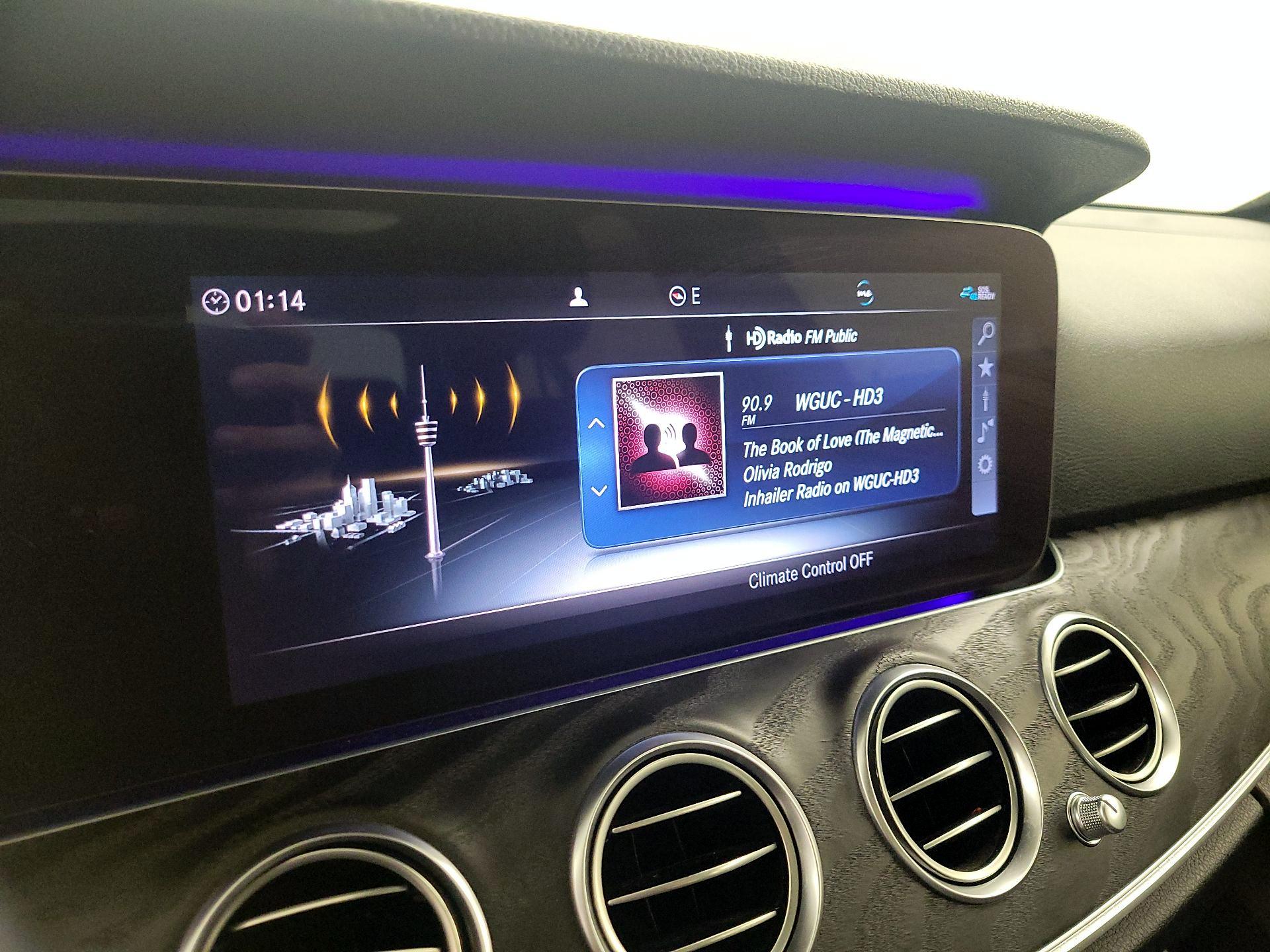 Thumbnail: 2020 Mercedes-Benz E-Class - 16