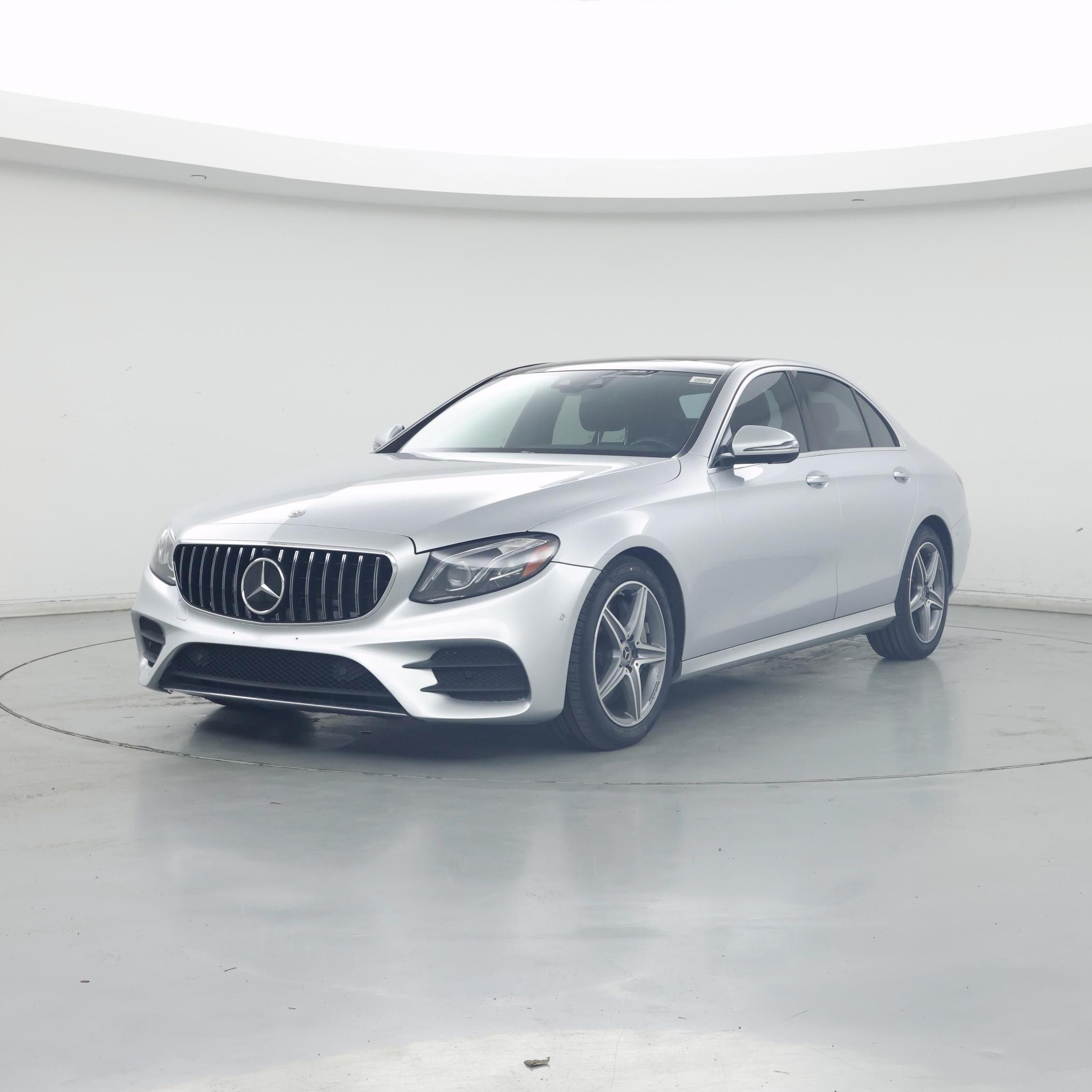 Thumbnail: 2020 Mercedes-Benz E-Class - 4