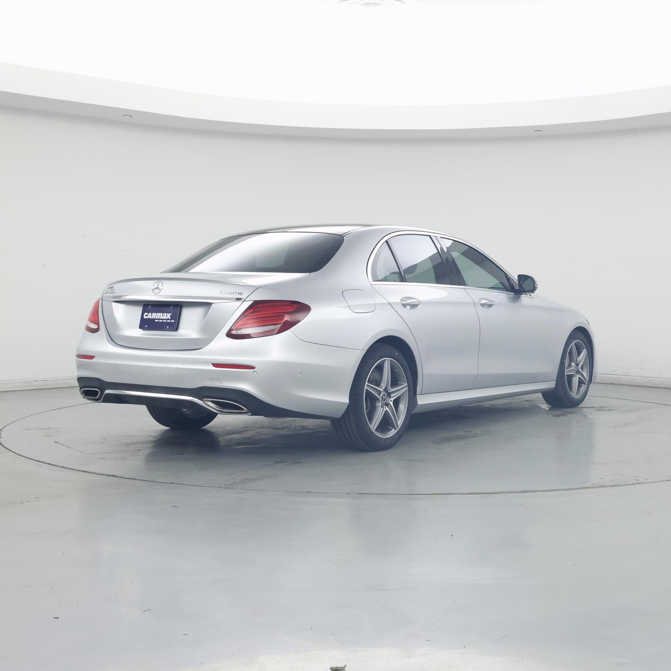 Thumbnail: 2020 Mercedes-Benz E-Class - 8