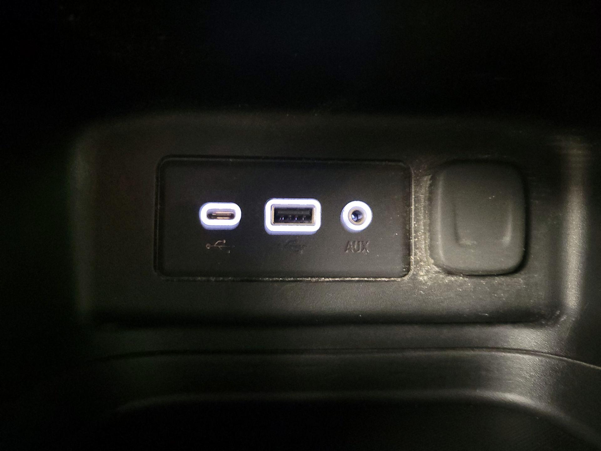 Thumbnail: 2020 Chevrolet Equinox - 19