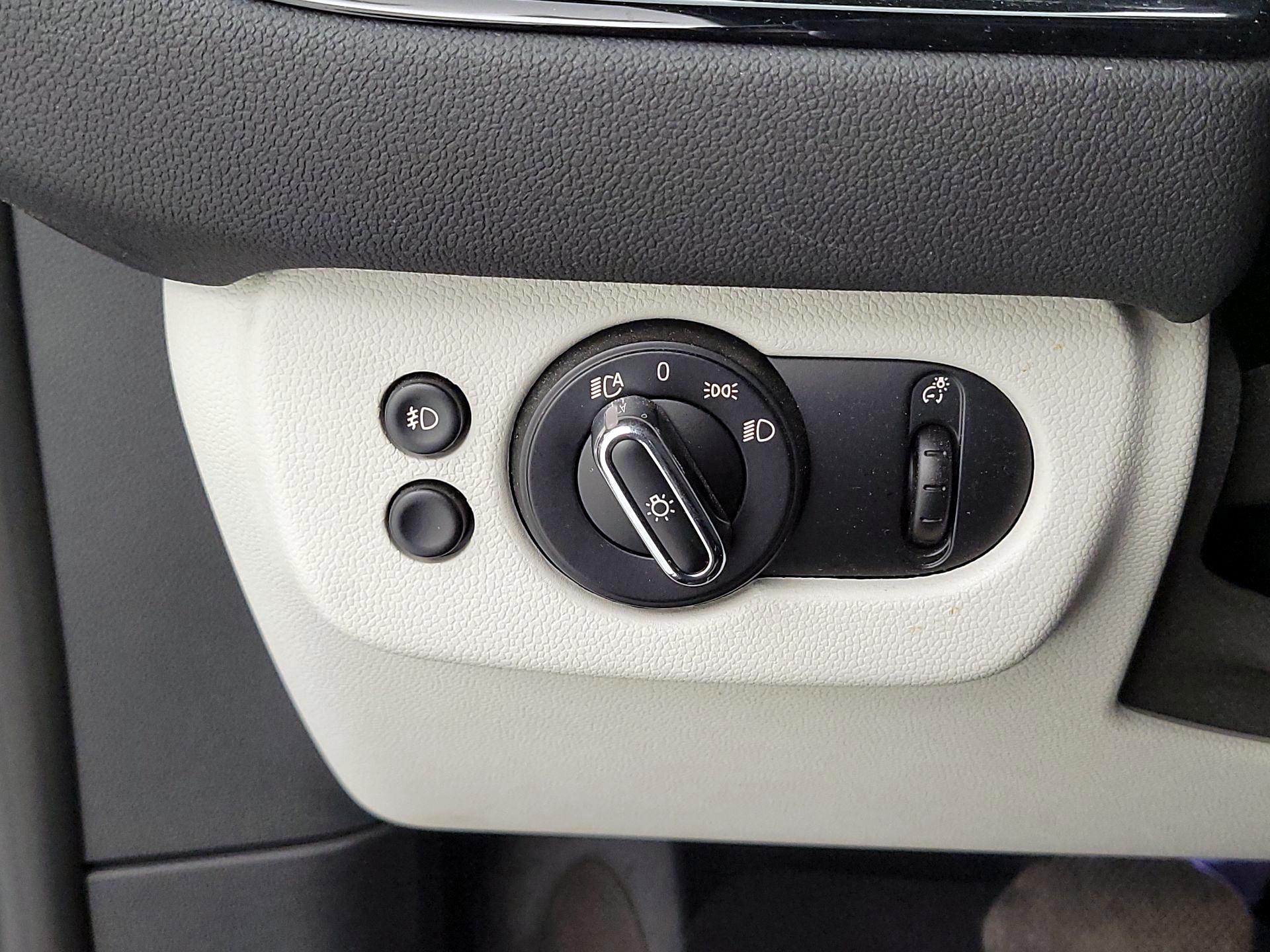 Thumbnail: 2021 MINI Cooper Clubman - 13