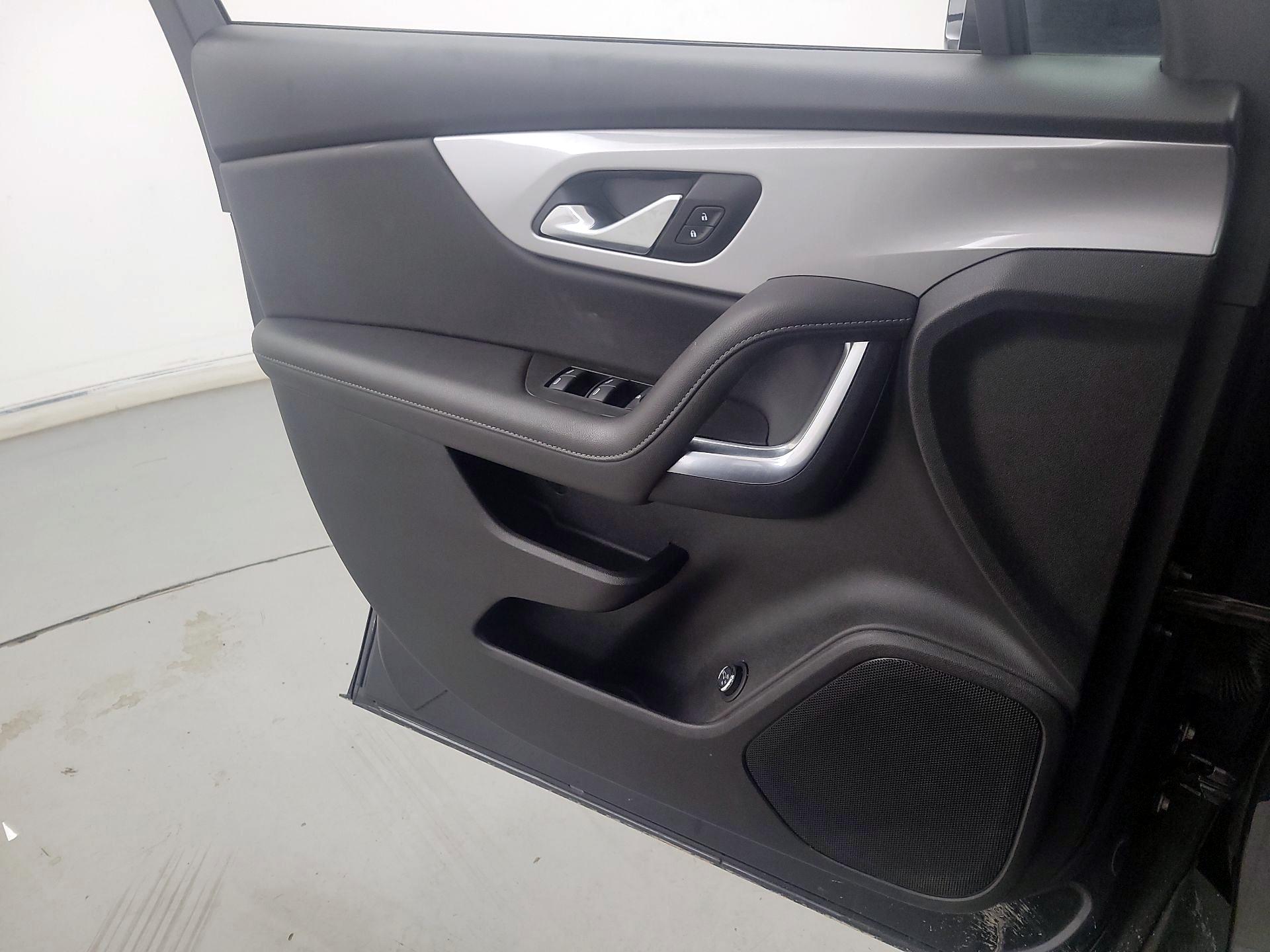 Thumbnail: 2022 Chevrolet Blazer - 12