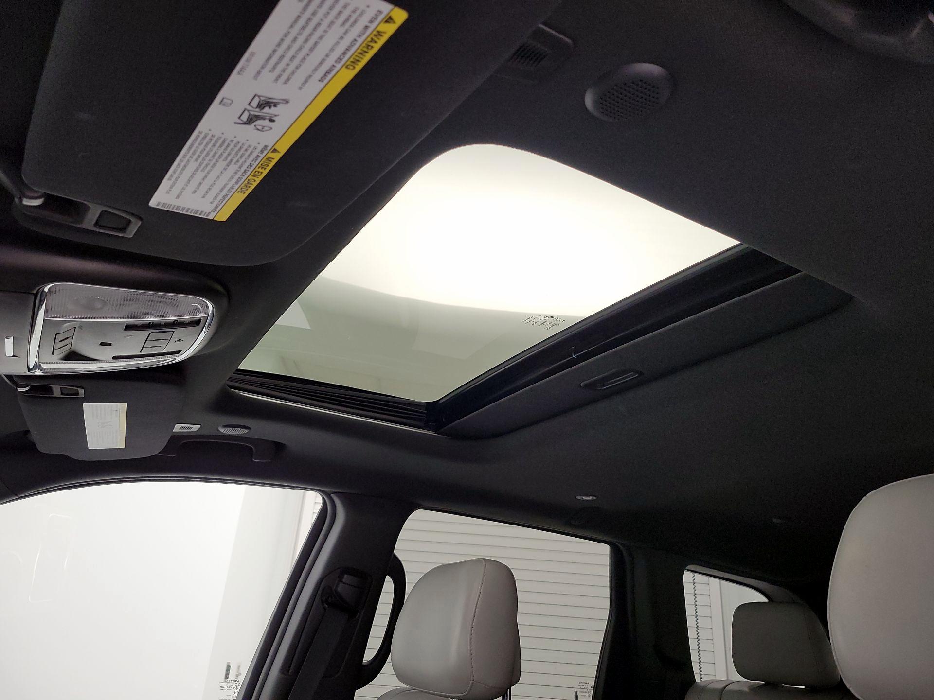 Thumbnail: 2018 Jeep Grand Cherokee - 20