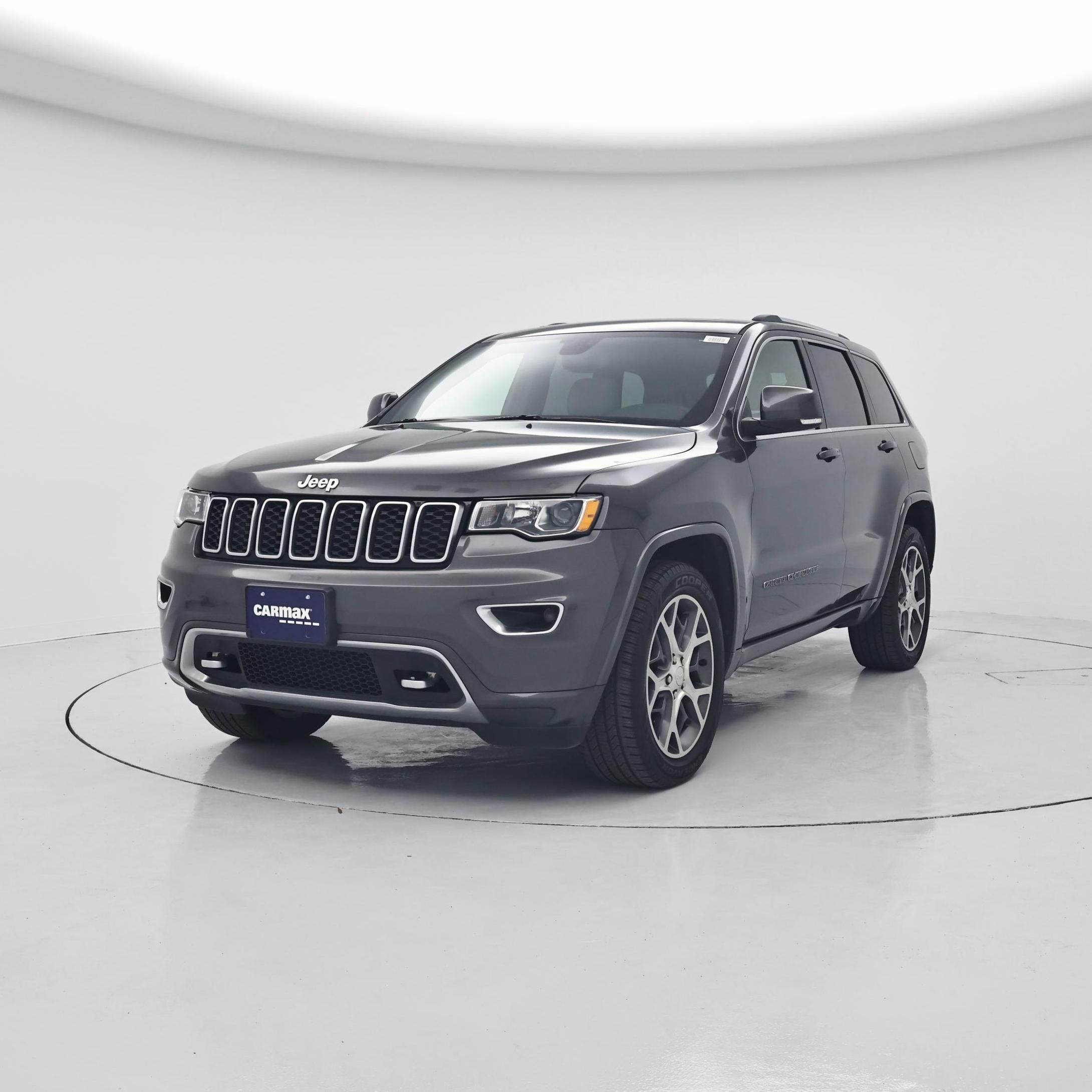 Thumbnail: 2018 Jeep Grand Cherokee - 4