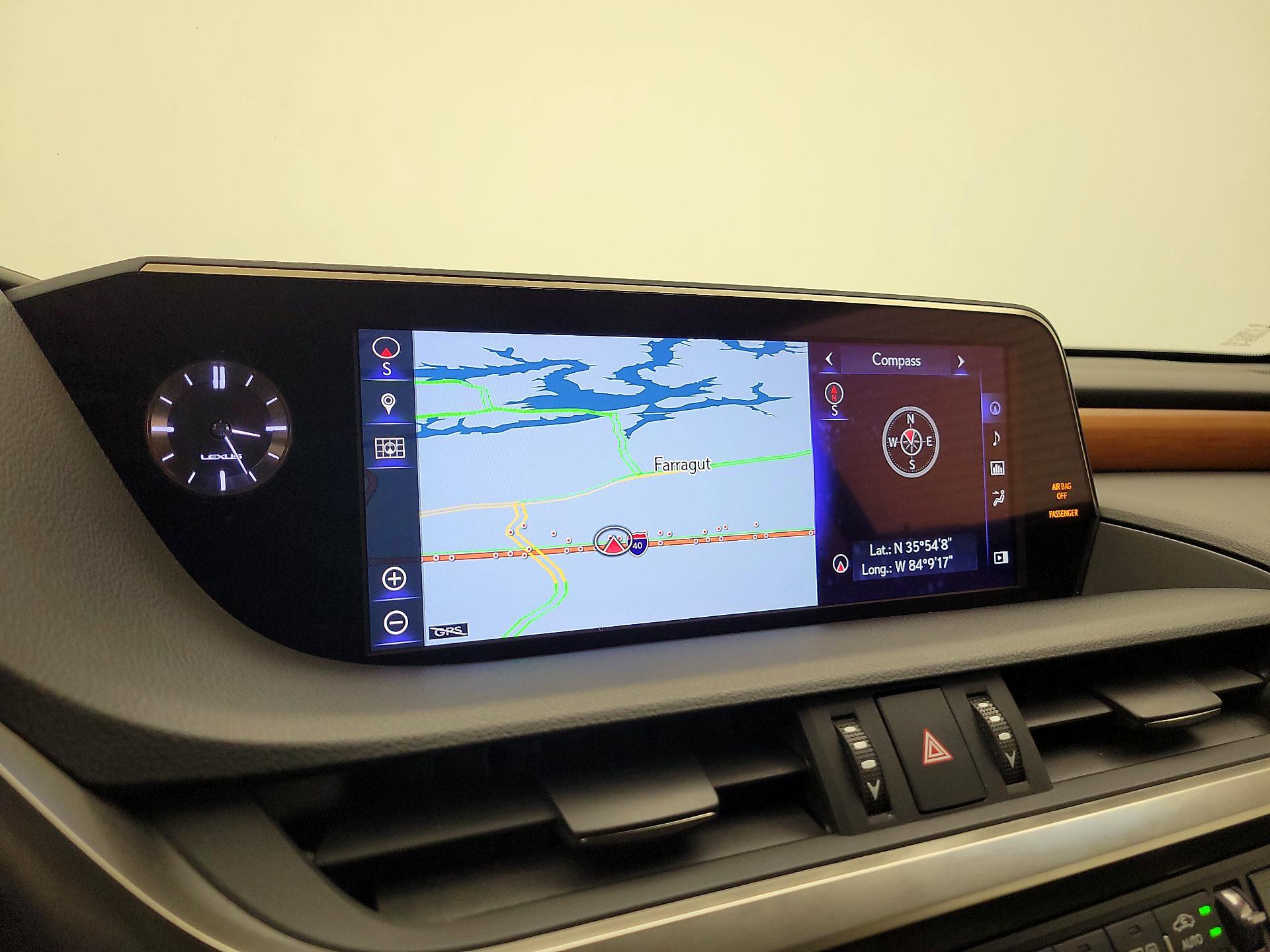 Thumbnail: 2019 Lexus ES - 14