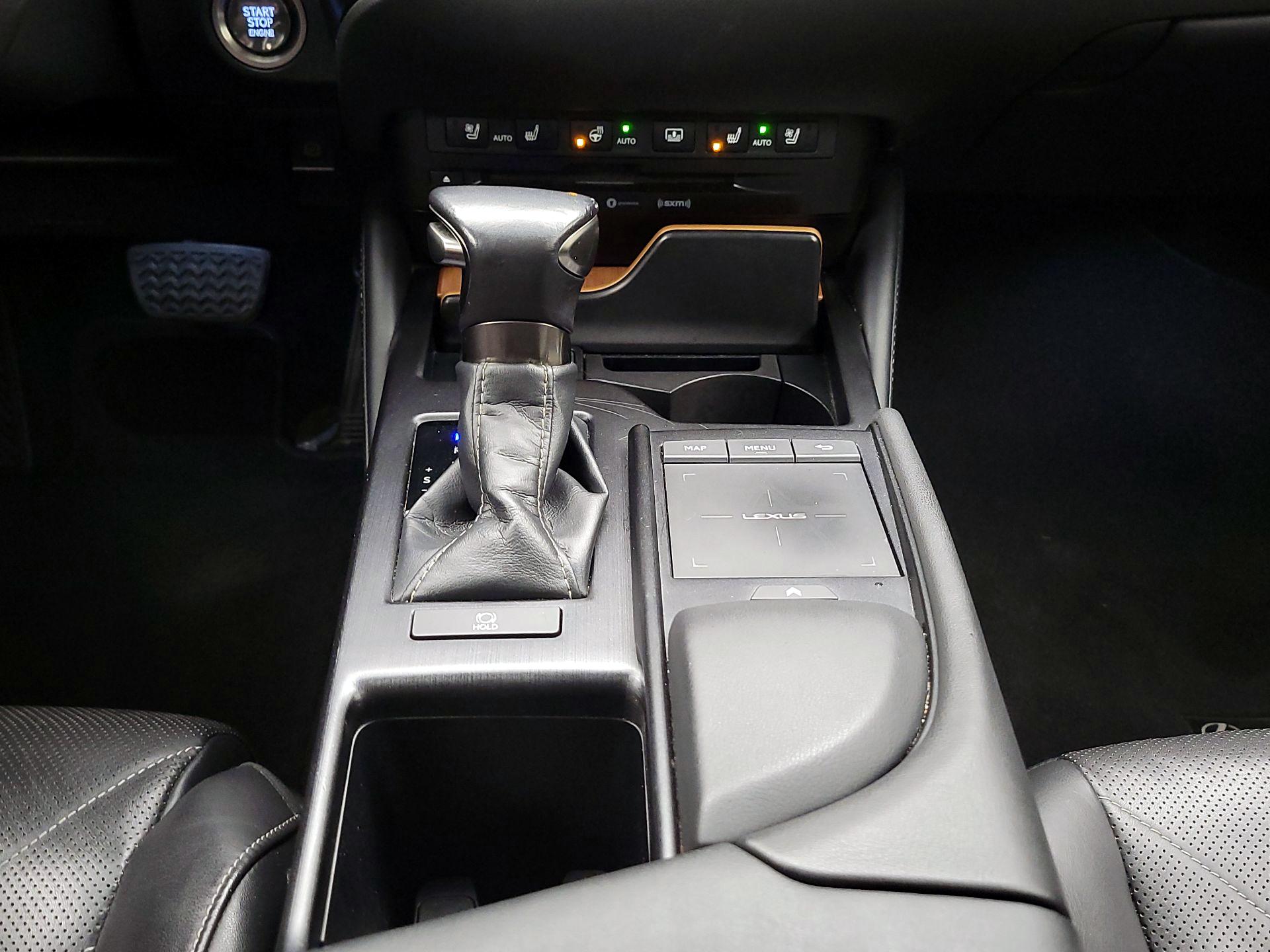 Thumbnail: 2019 Lexus ES - 18