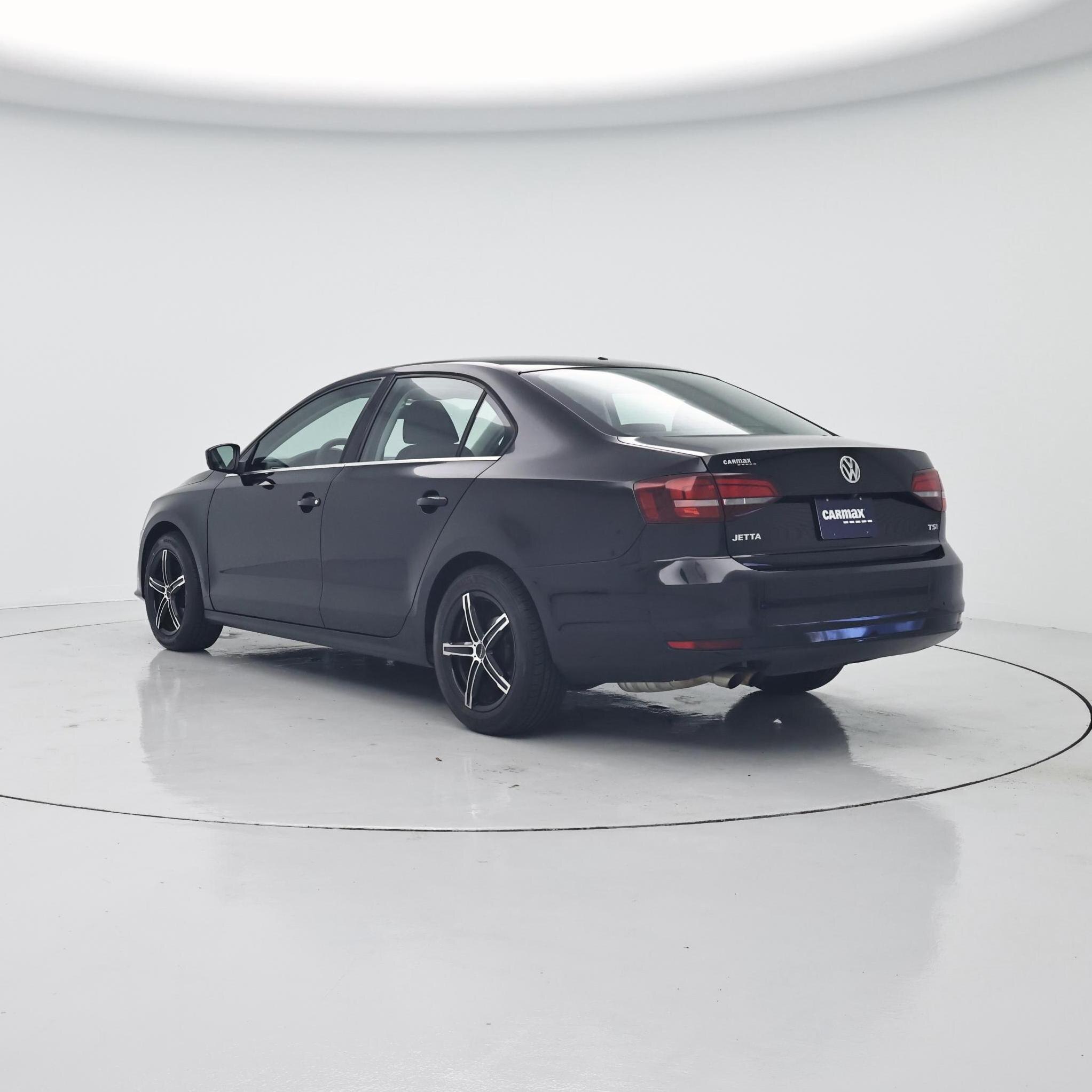 Thumbnail: 2017 Volkswagen Jetta - 2