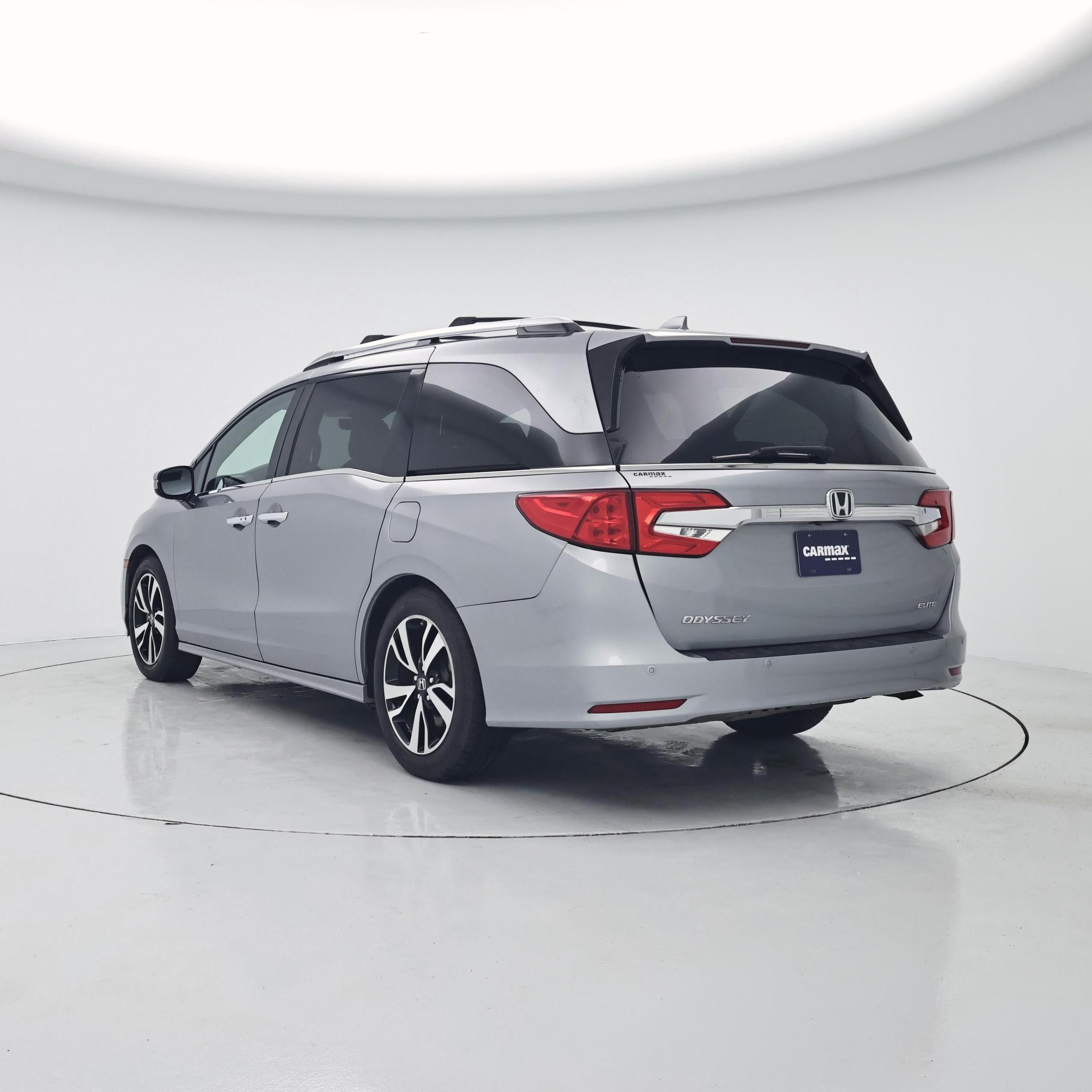 Thumbnail: 2019 Honda Odyssey - 2