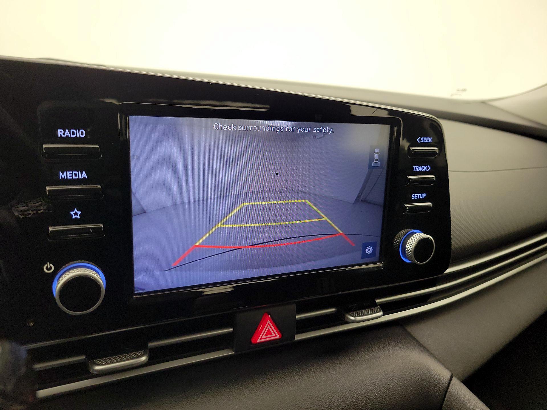 Thumbnail: 2021 Hyundai Elantra - 14