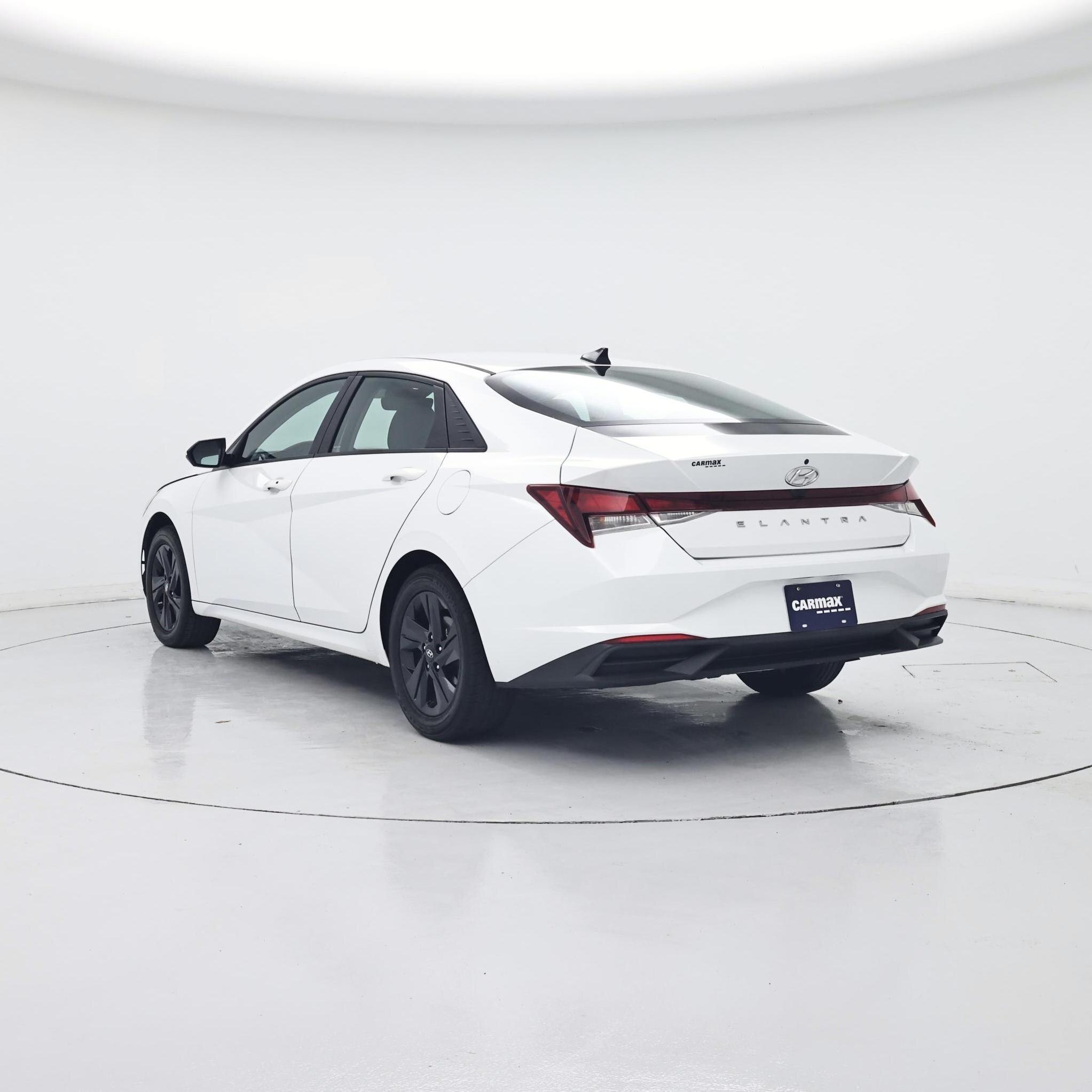 Thumbnail: 2021 Hyundai Elantra - 2