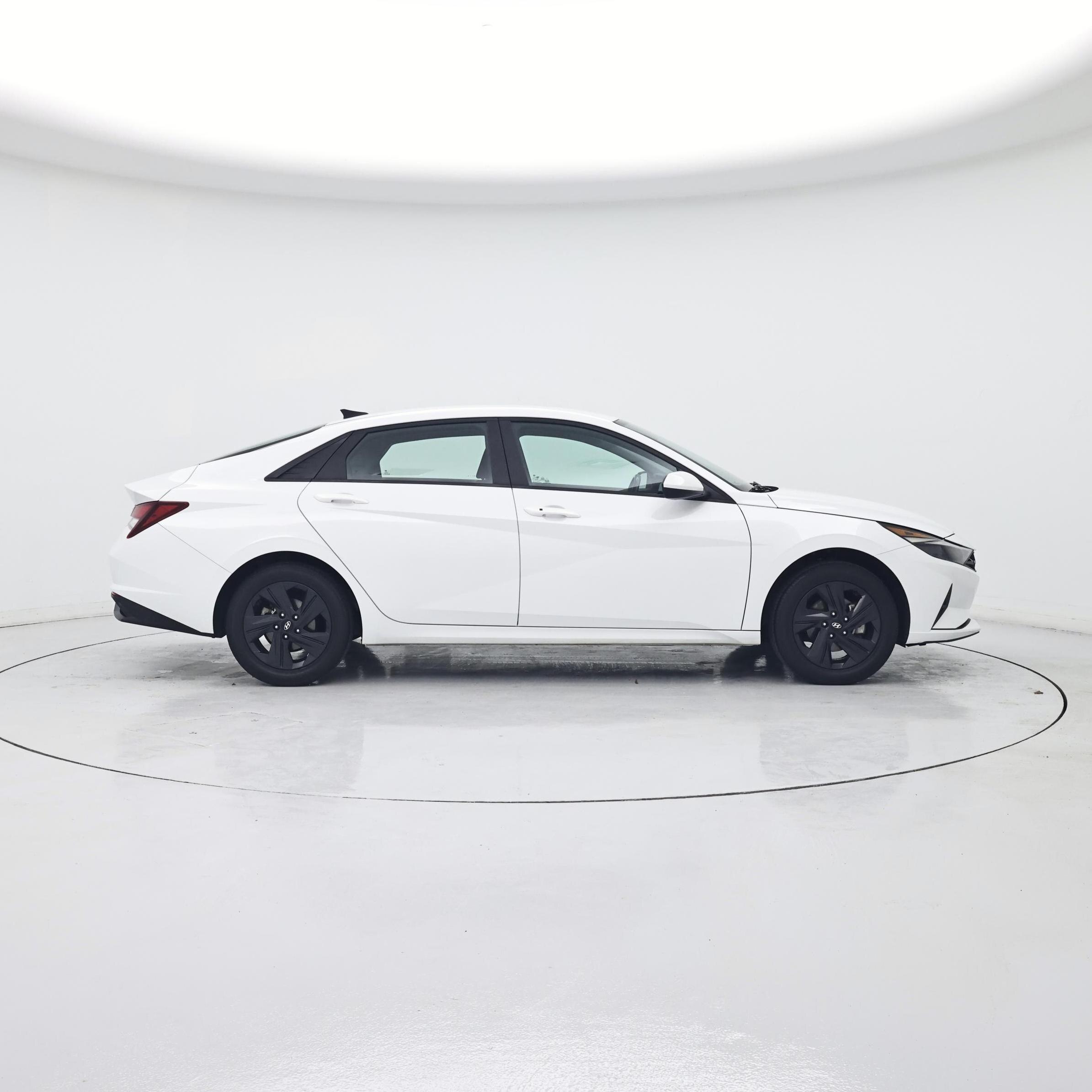 Thumbnail: 2021 Hyundai Elantra - 7