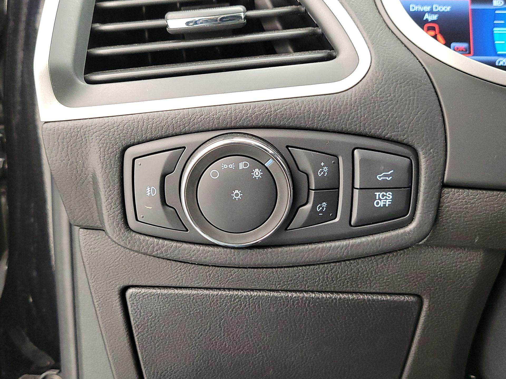 Thumbnail: 2020 Ford Edge - 13