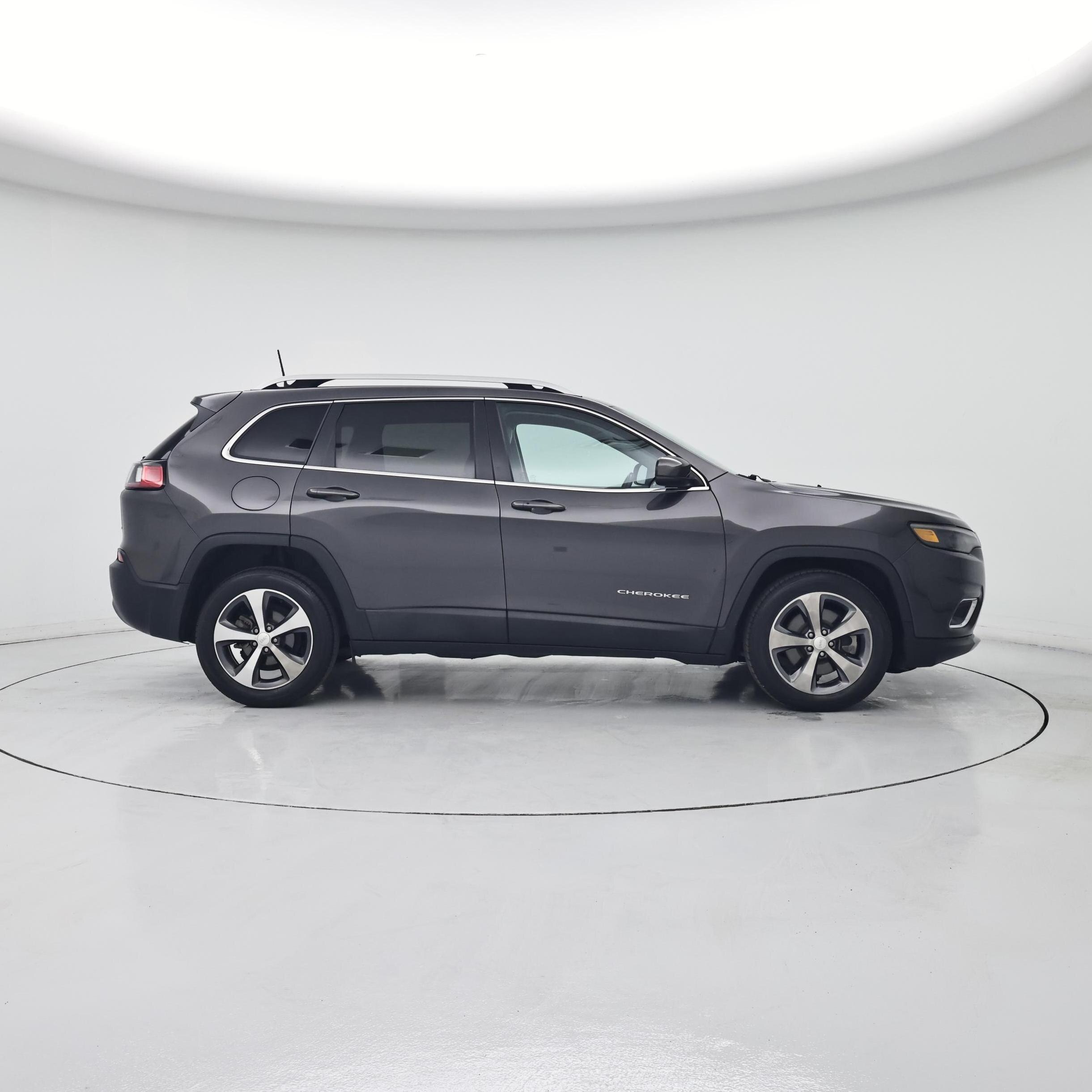 Thumbnail: 2019 Jeep Cherokee - 7