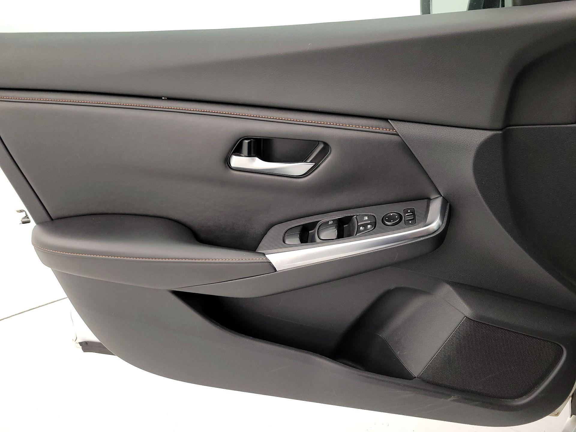 Thumbnail: 2021 Nissan Sentra - 12