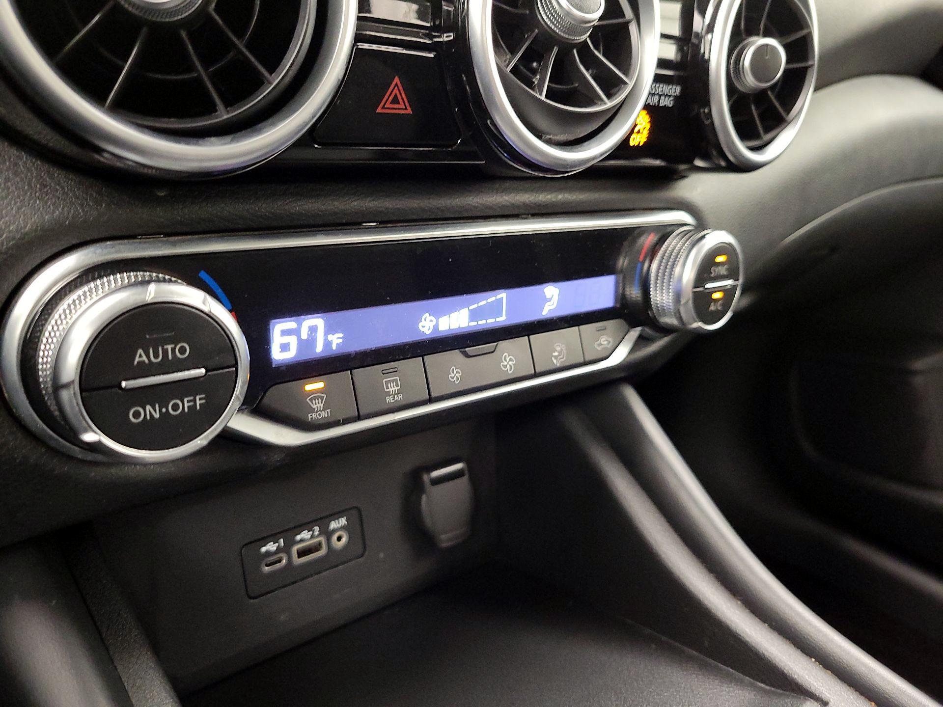 Thumbnail: 2021 Nissan Sentra - 16