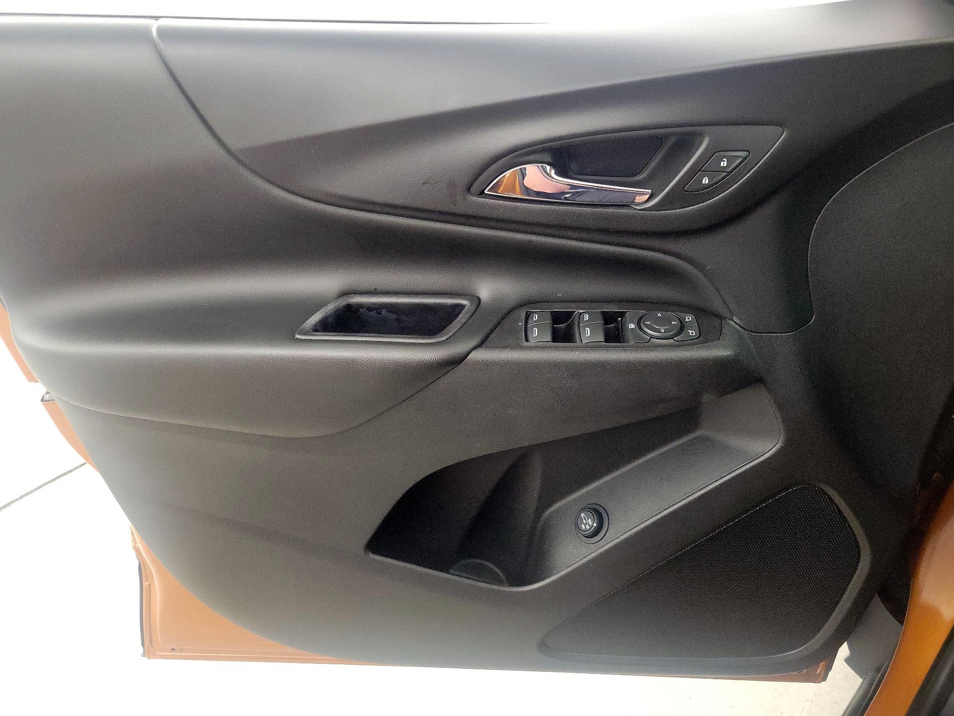 Thumbnail: 2018 Chevrolet Equinox - 12