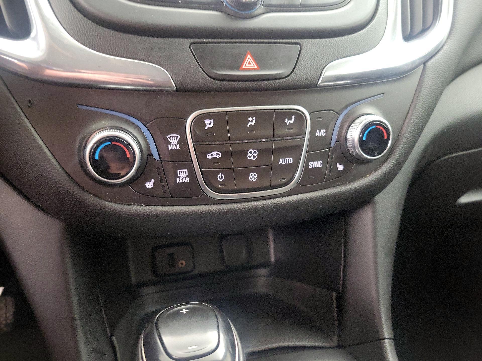 Thumbnail: 2018 Chevrolet Equinox - 16