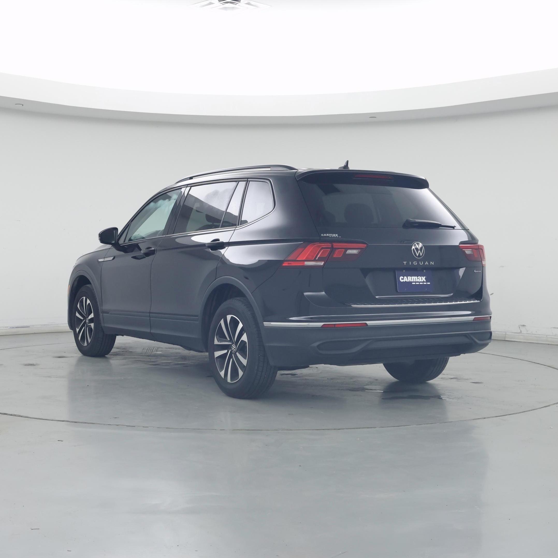 Thumbnail: 2022 Volkswagen Tiguan - 2