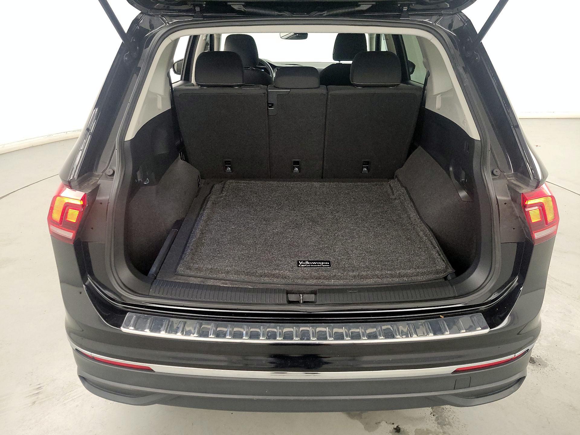 Thumbnail: 2022 Volkswagen Tiguan - 20