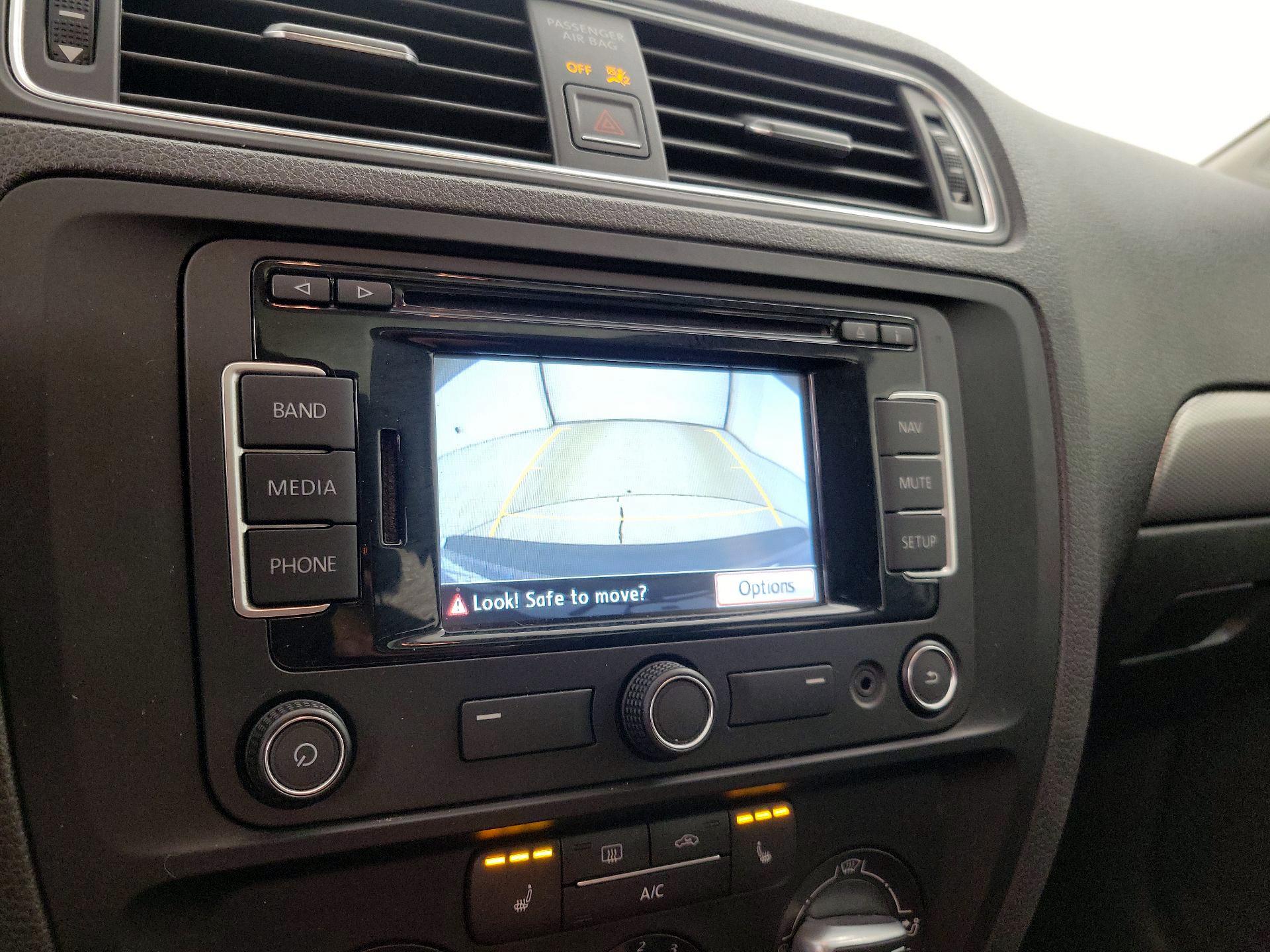 Thumbnail: 2015 Volkswagen Jetta - 14