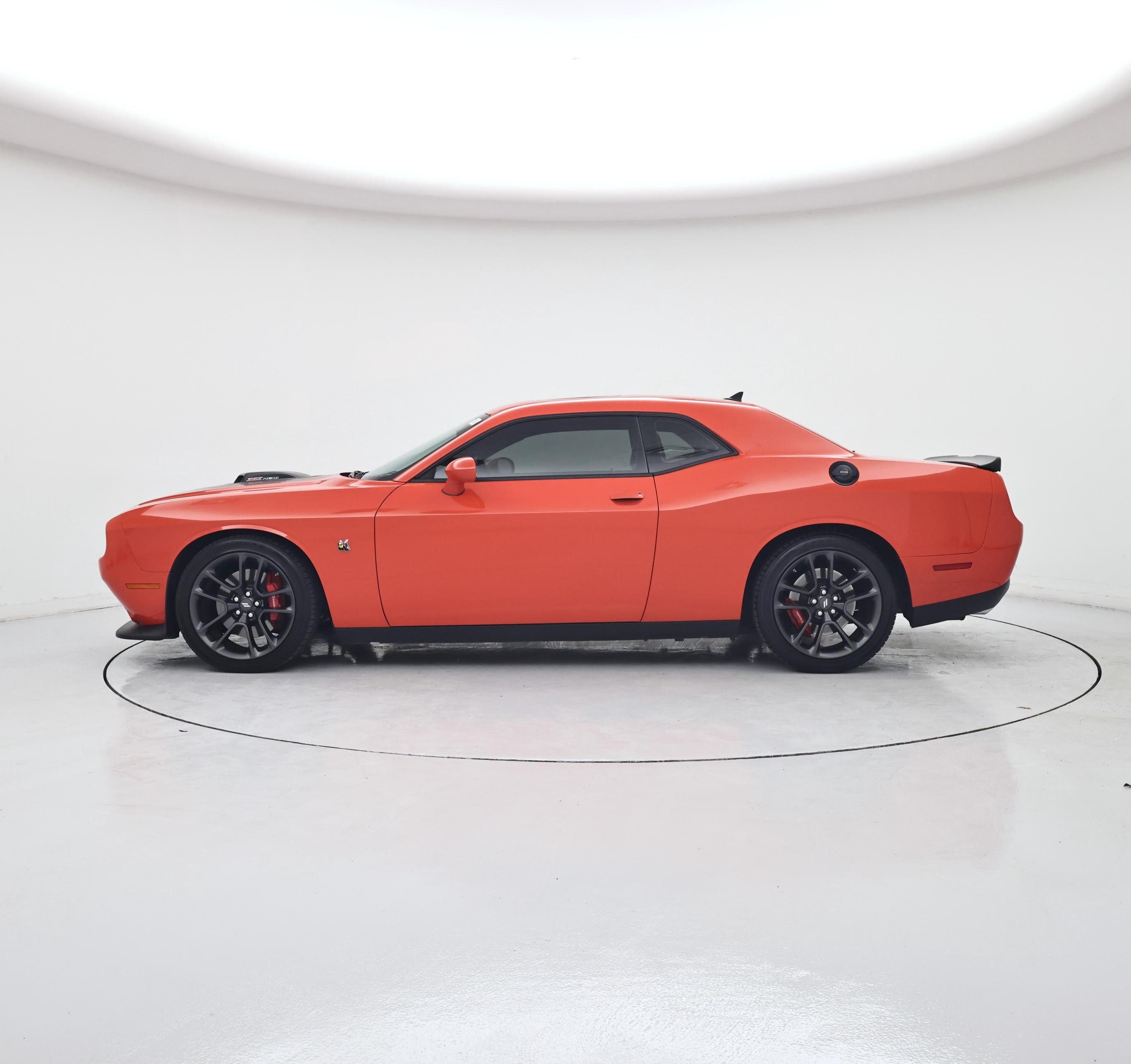 Thumbnail: 2022 Dodge Challenger - 3