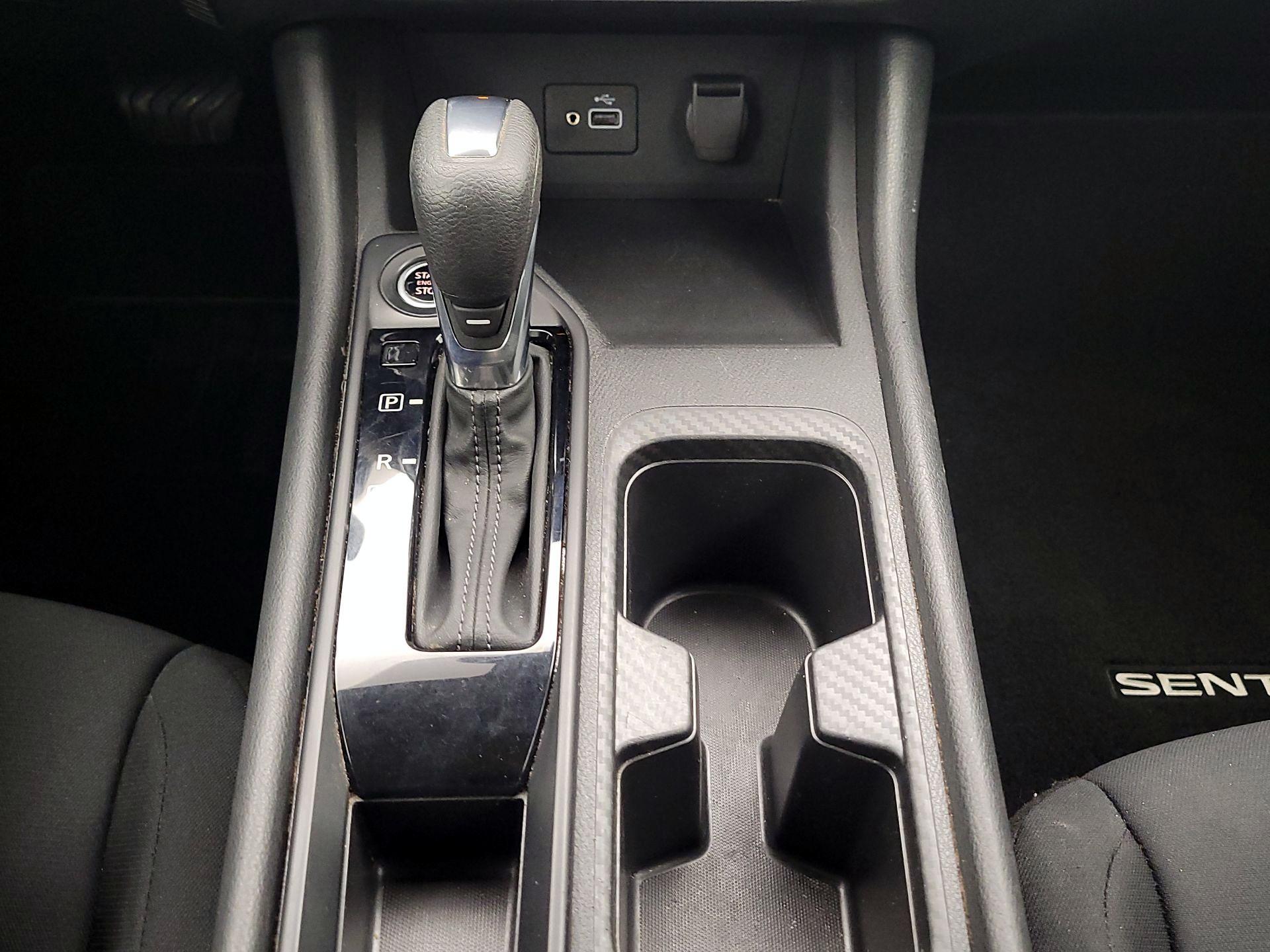 Thumbnail: 2022 Nissan Sentra - 17