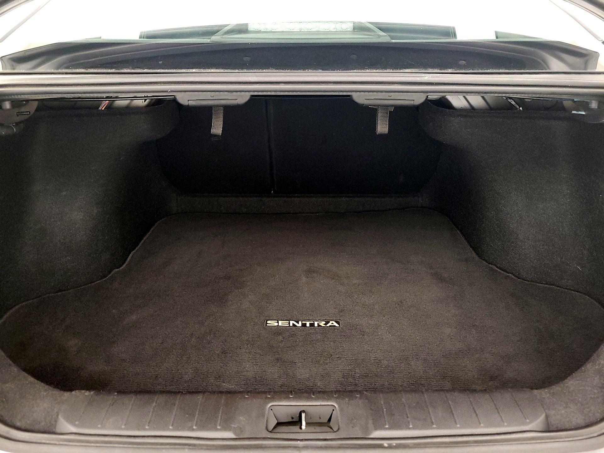 Thumbnail: 2022 Nissan Sentra - 20