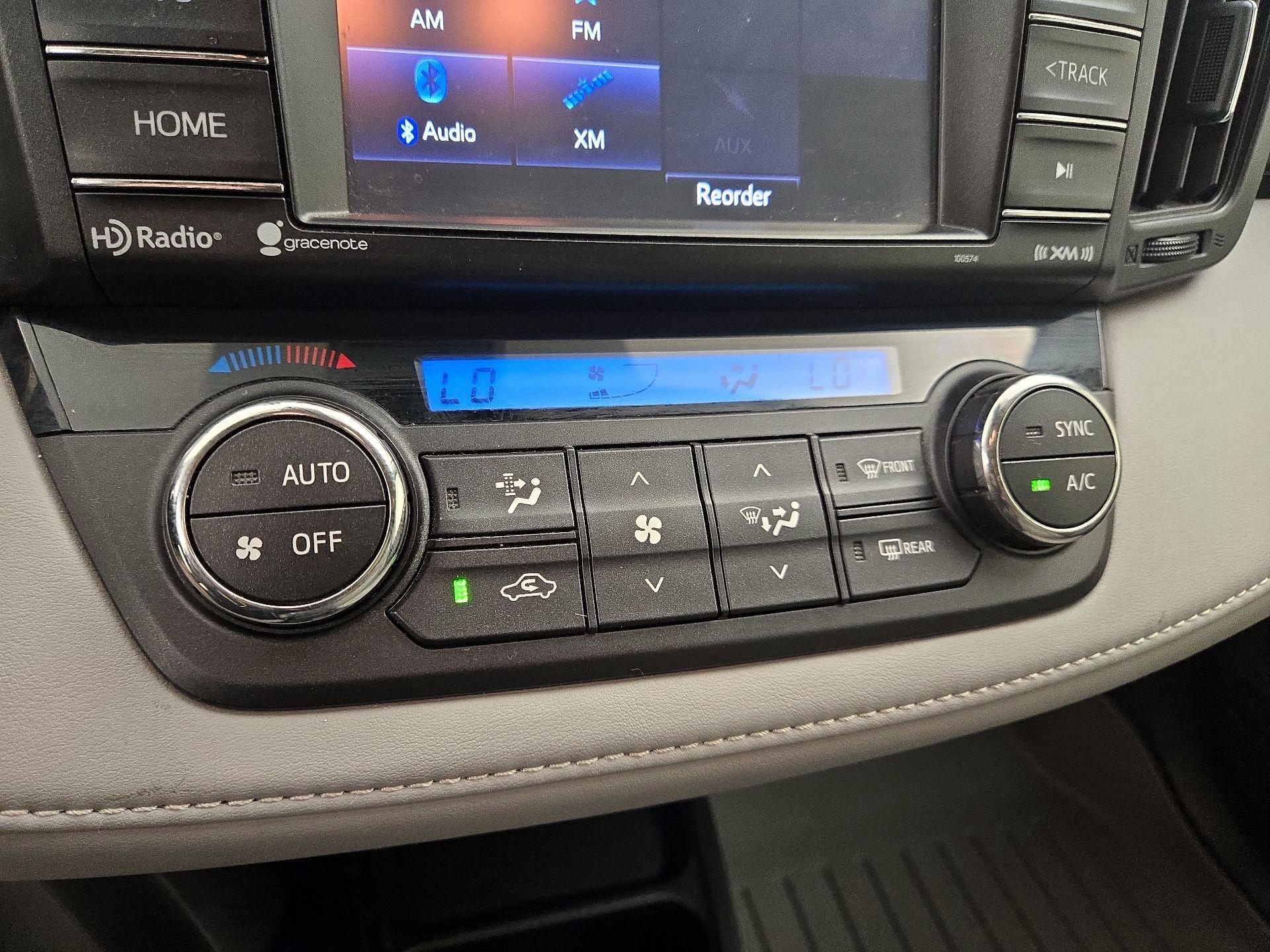 Thumbnail: 2018 Toyota RAV4 - 16